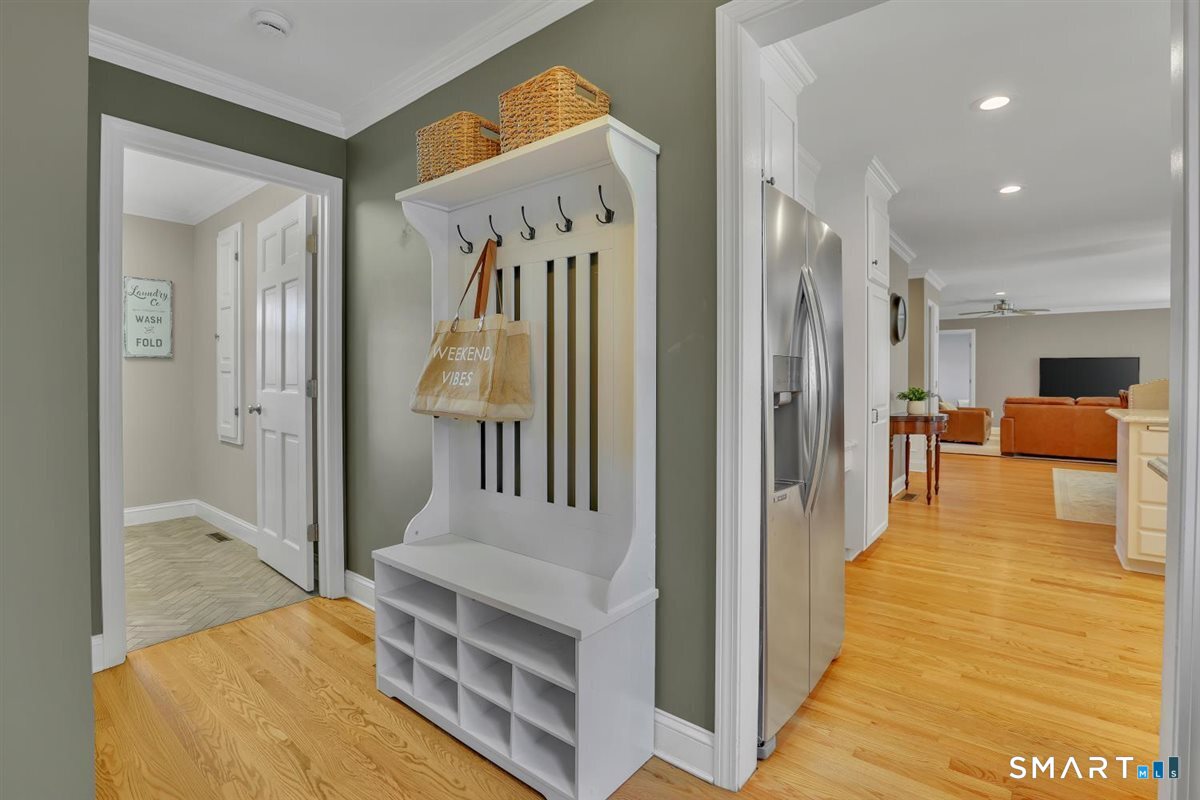 56 Foxcroft Court photo 17