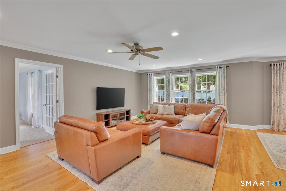 56 Foxcroft Court photo 12