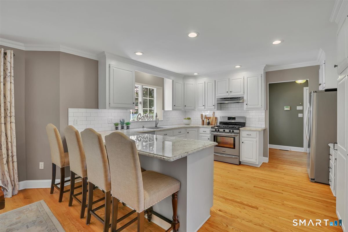 56 Foxcroft Court photo 7