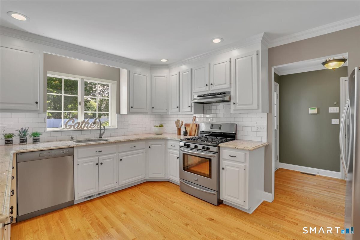 56 Foxcroft Court photo 8
