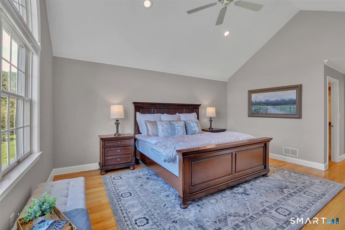 56 Foxcroft Court photo 20