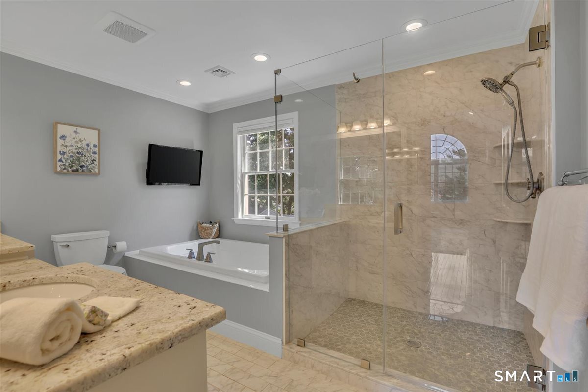 56 Foxcroft Court photo 21