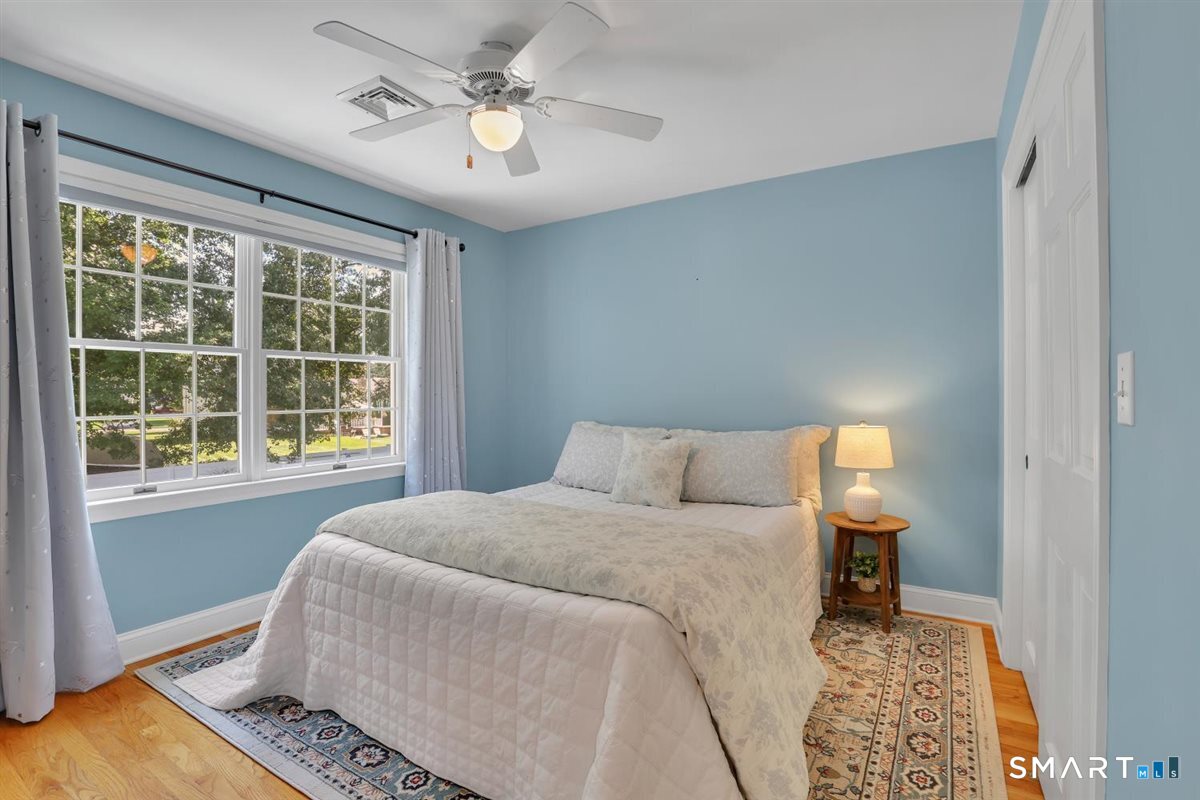 56 Foxcroft Court photo 24