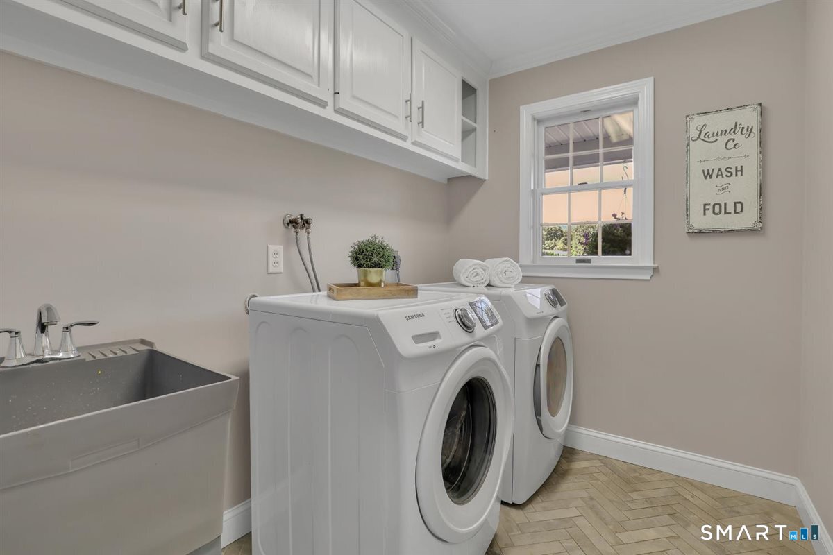 56 Foxcroft Court photo 18