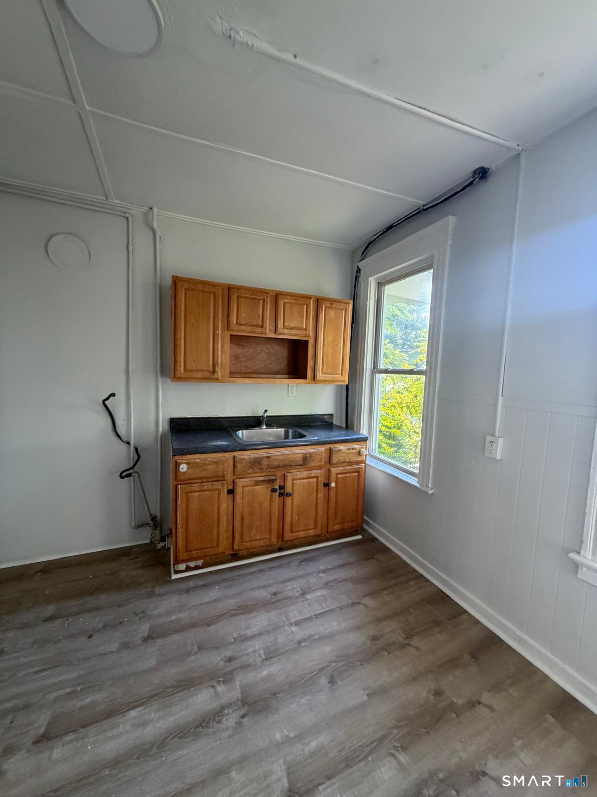 183 Chestnut Avenue Unit #2 photo 5