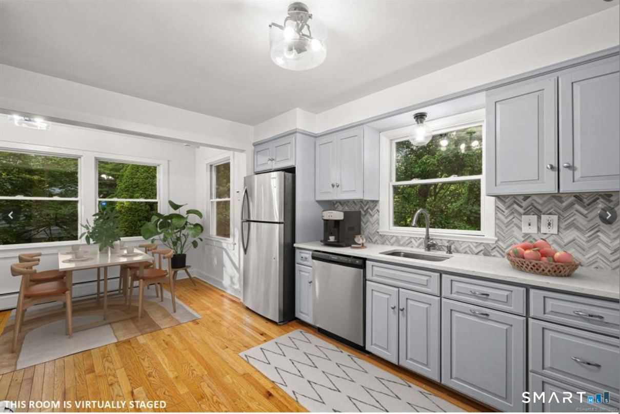 412 Main Street, New Canaan, Connecticut photo 2