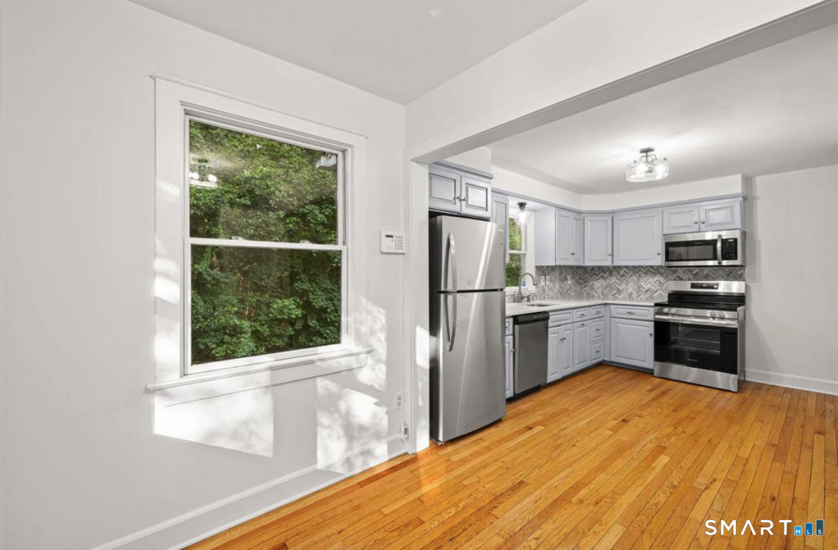 412 Main Street, New Canaan, Connecticut photo 4