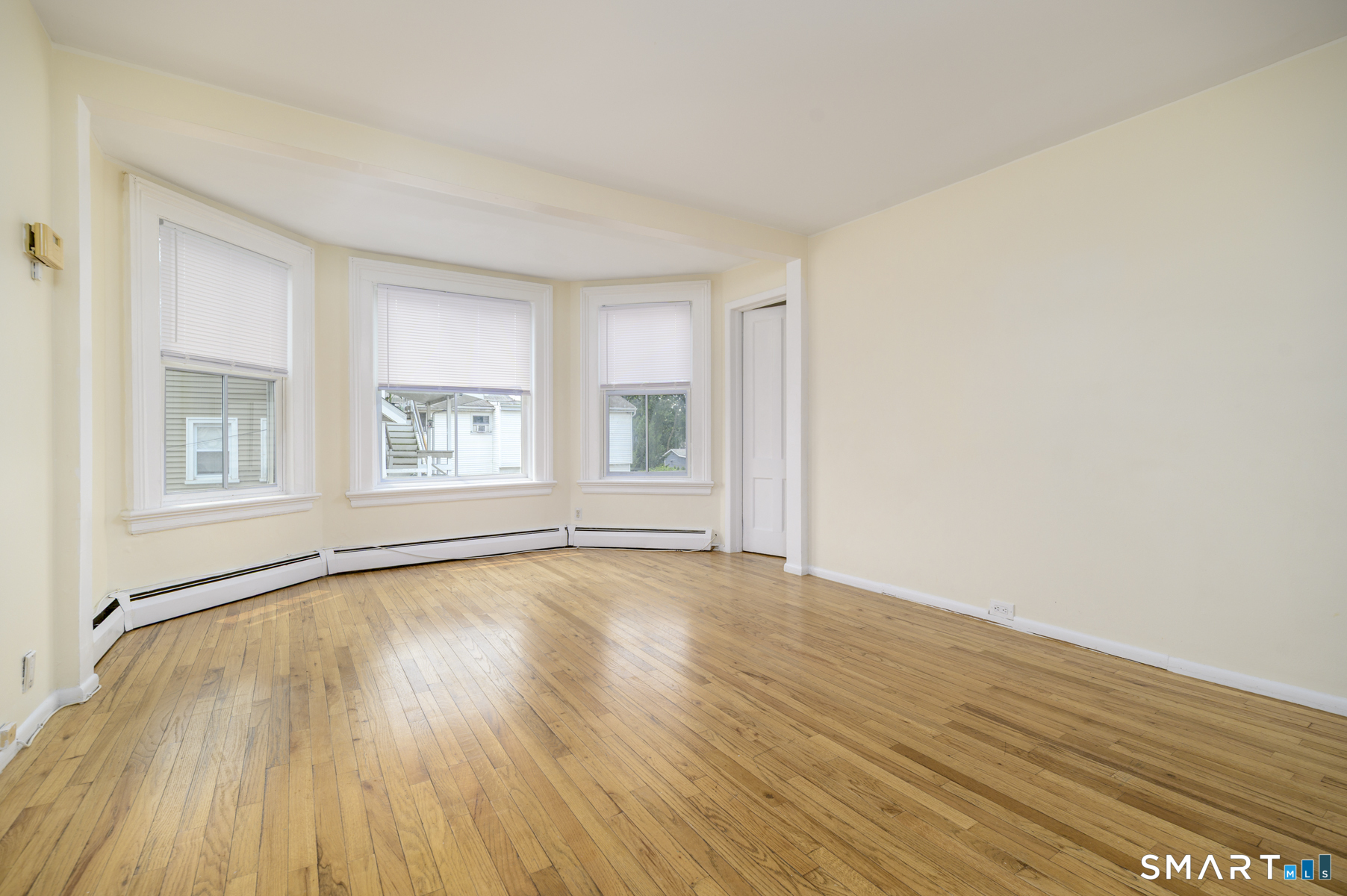 18 Elm Tree Place, Stamford, Connecticut photo 3