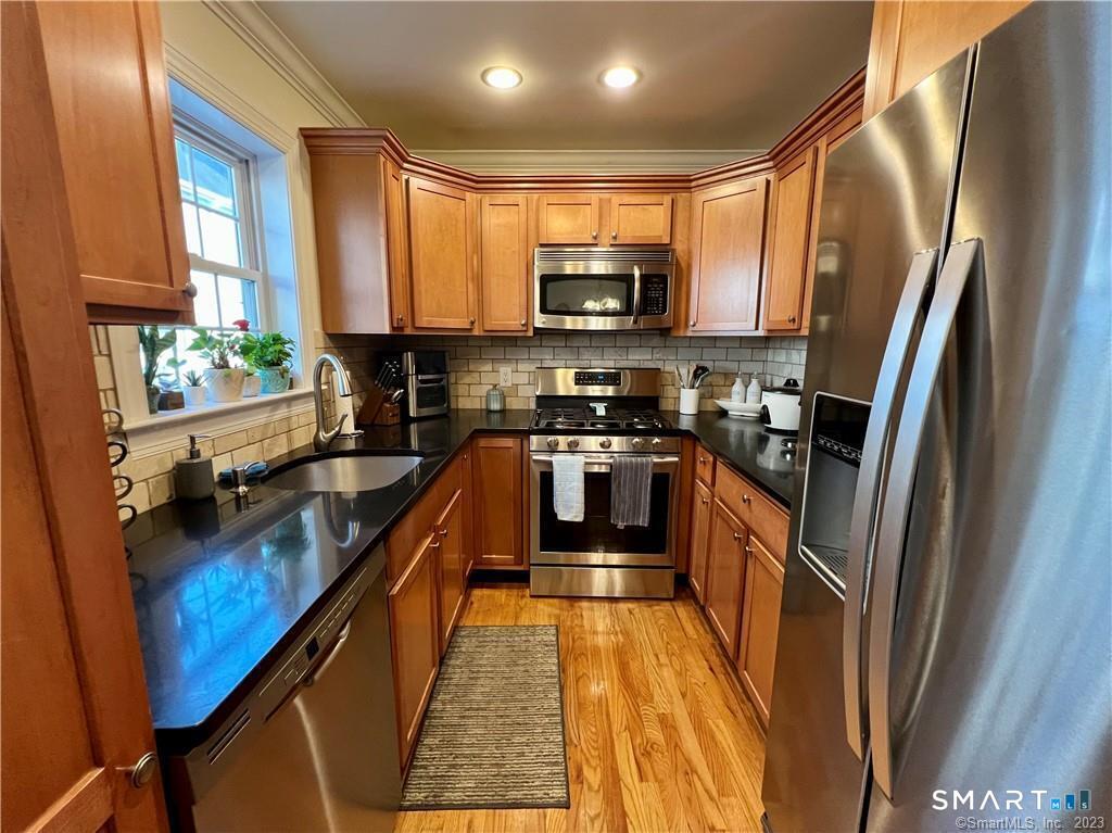 42 Stuart Avenue Unit #B2 photo 4