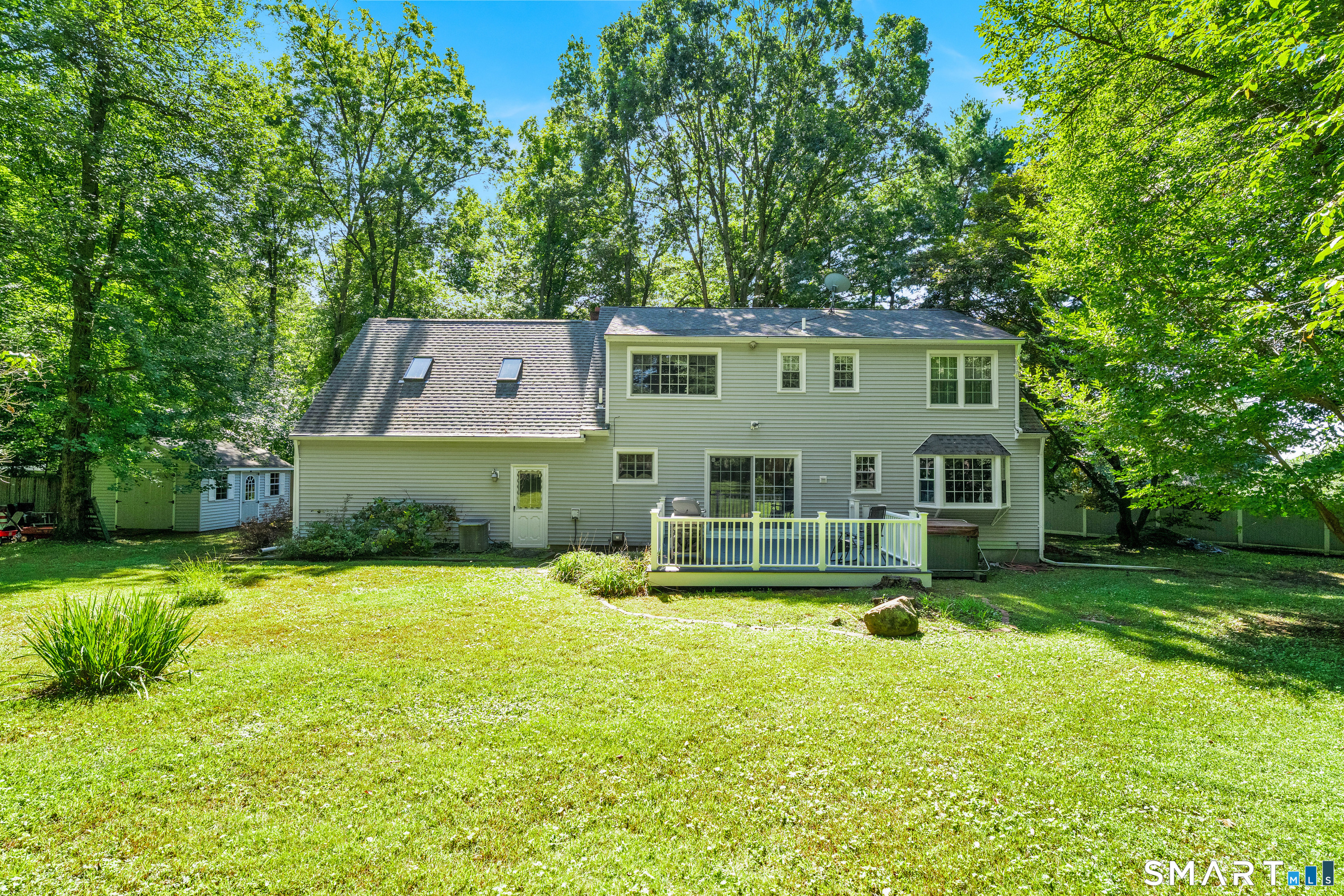 21 Perkins Drive photo 2