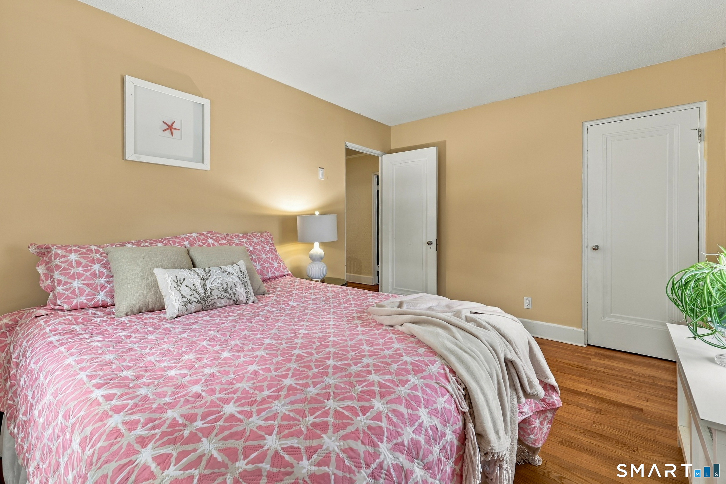 32 Gerard Street photo 28