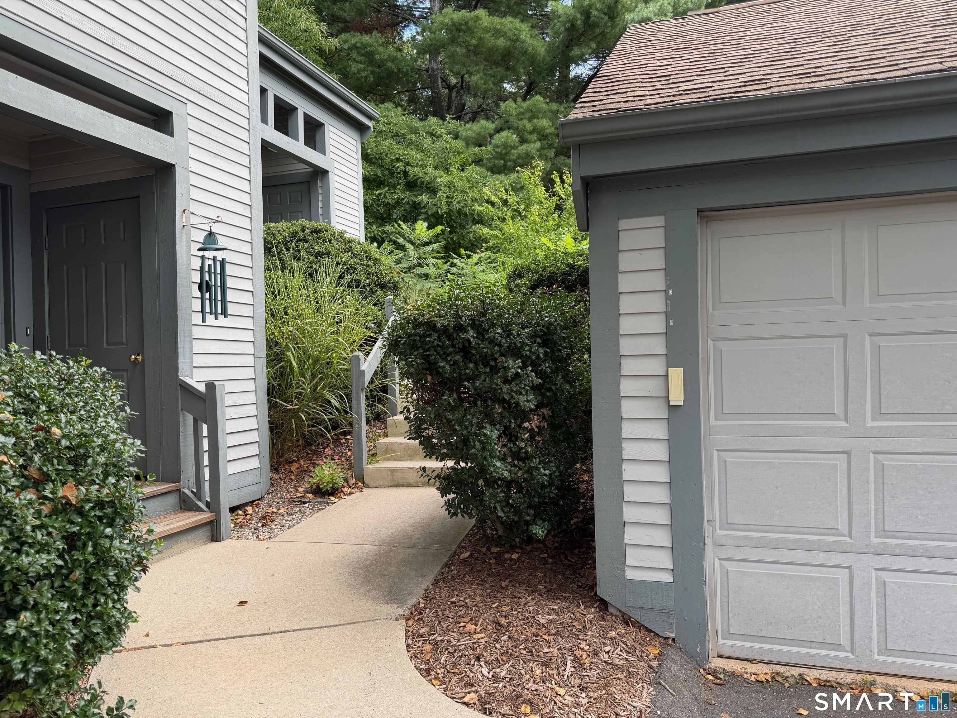 Photo 1 of Condo for sale at 4 Sweetbriar Ln #4, Avon, CT 06001 | MLS# 24207973 | Listing updated on 2026-09-17