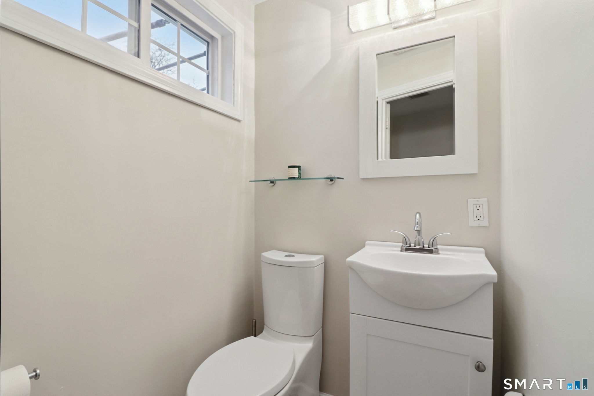 51 Round Hill Road photo 11