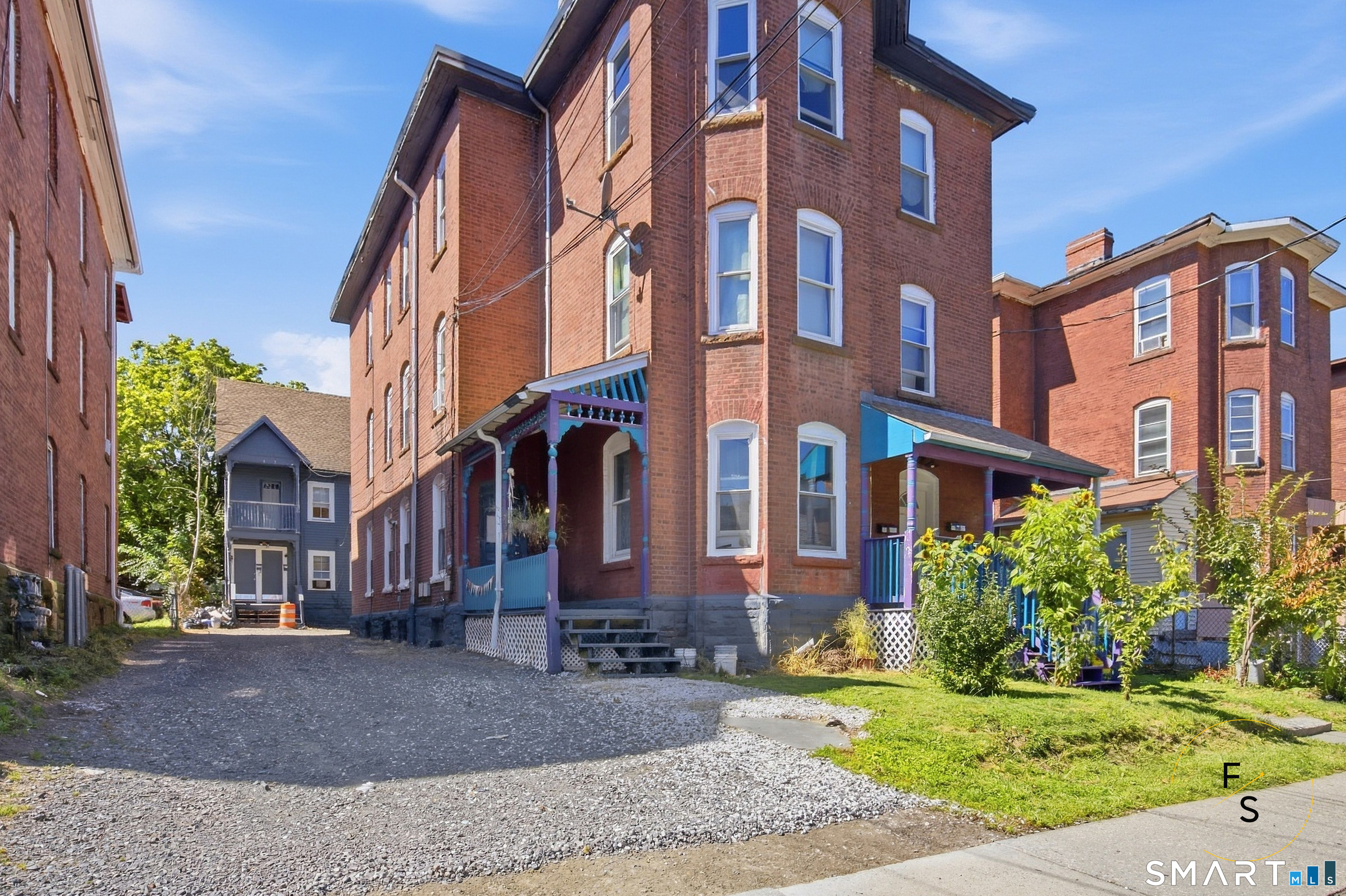 133 Babcock Street photo 2