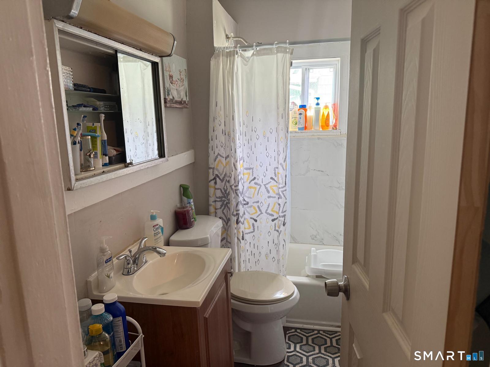 293 Congress Avenue photo 12