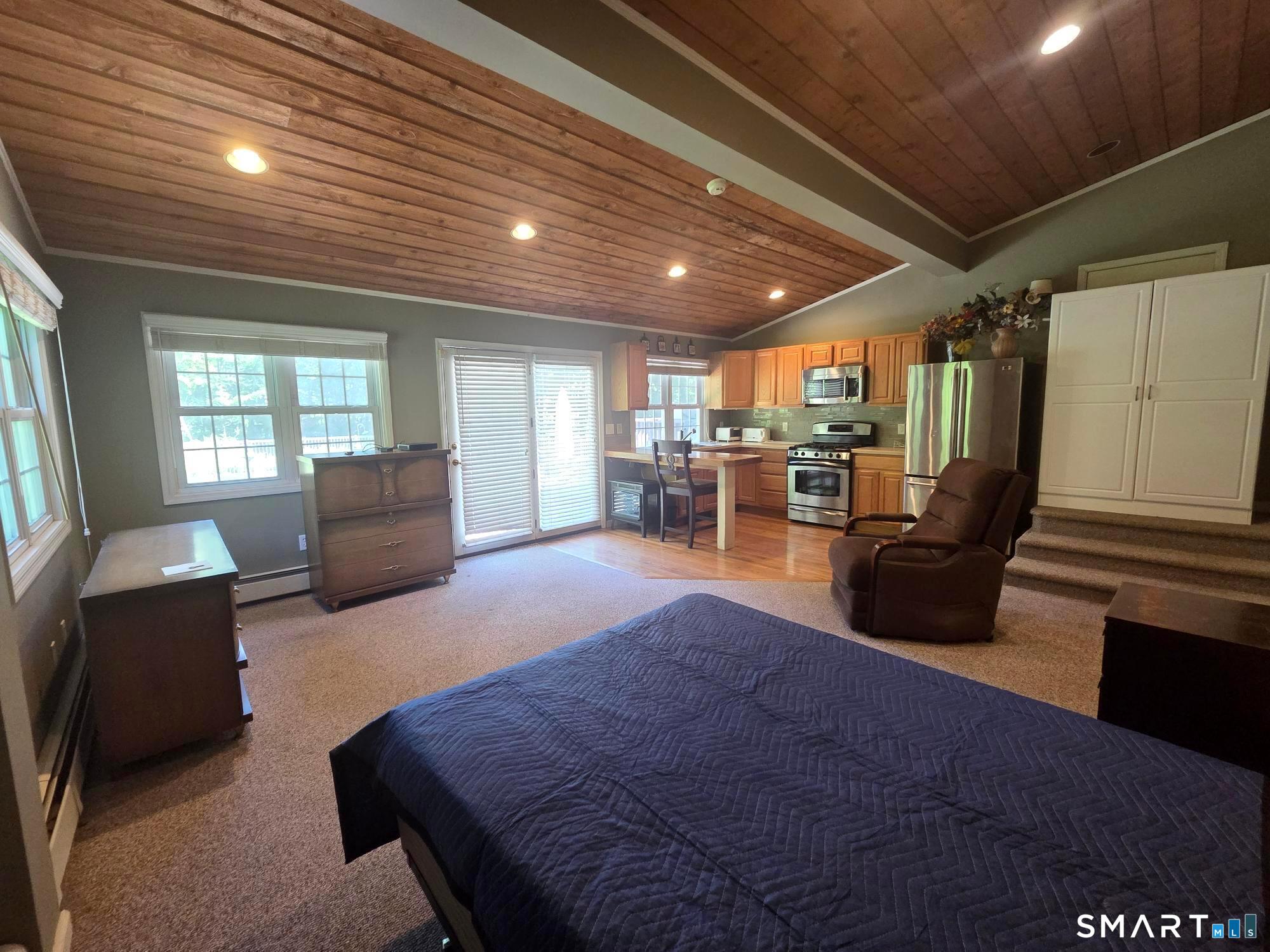 Stamford, Connecticut photo 1