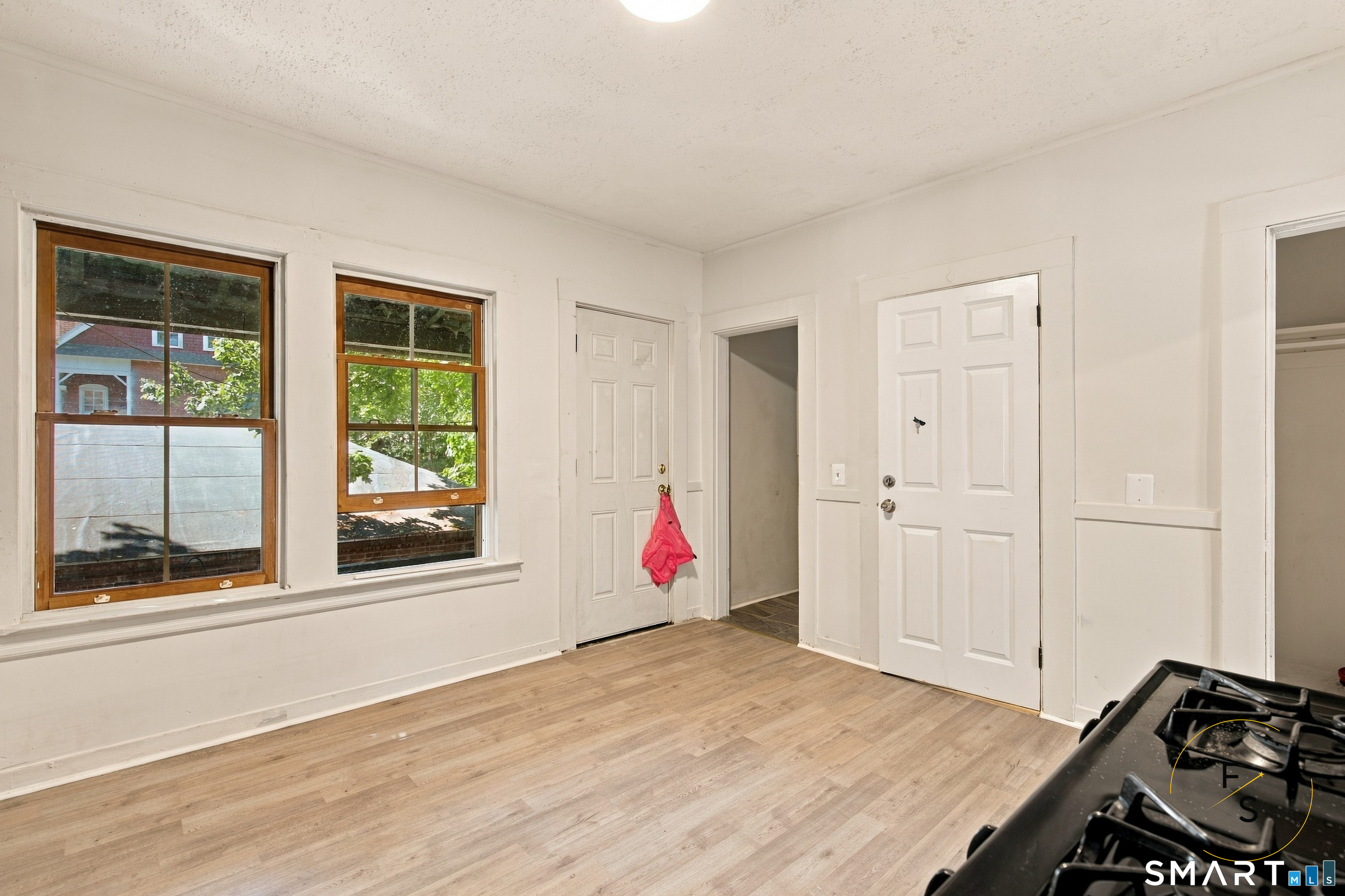 133 Babcock Street photo 31
