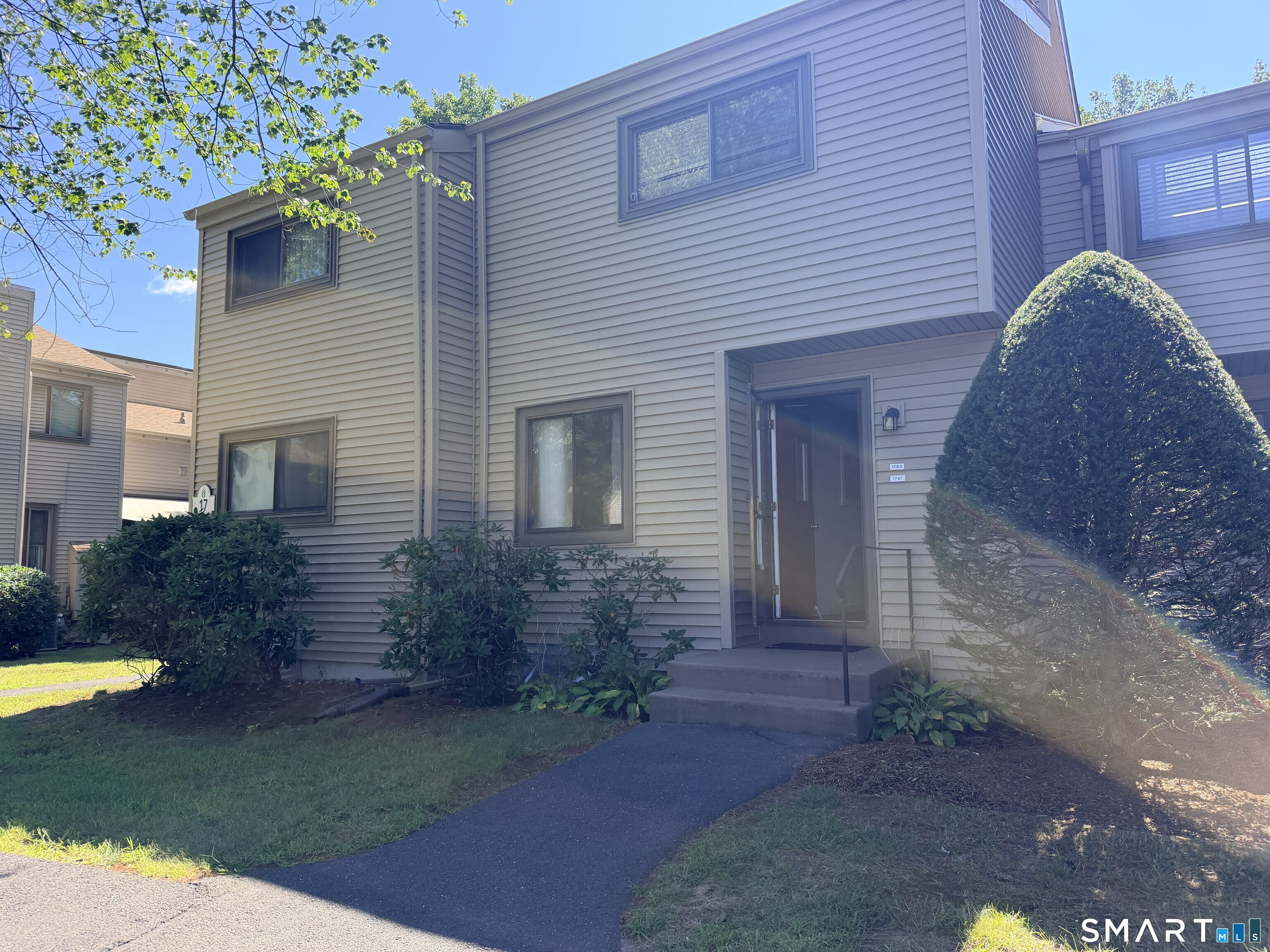 17 Greenbriar Drive Unit #A photo 2