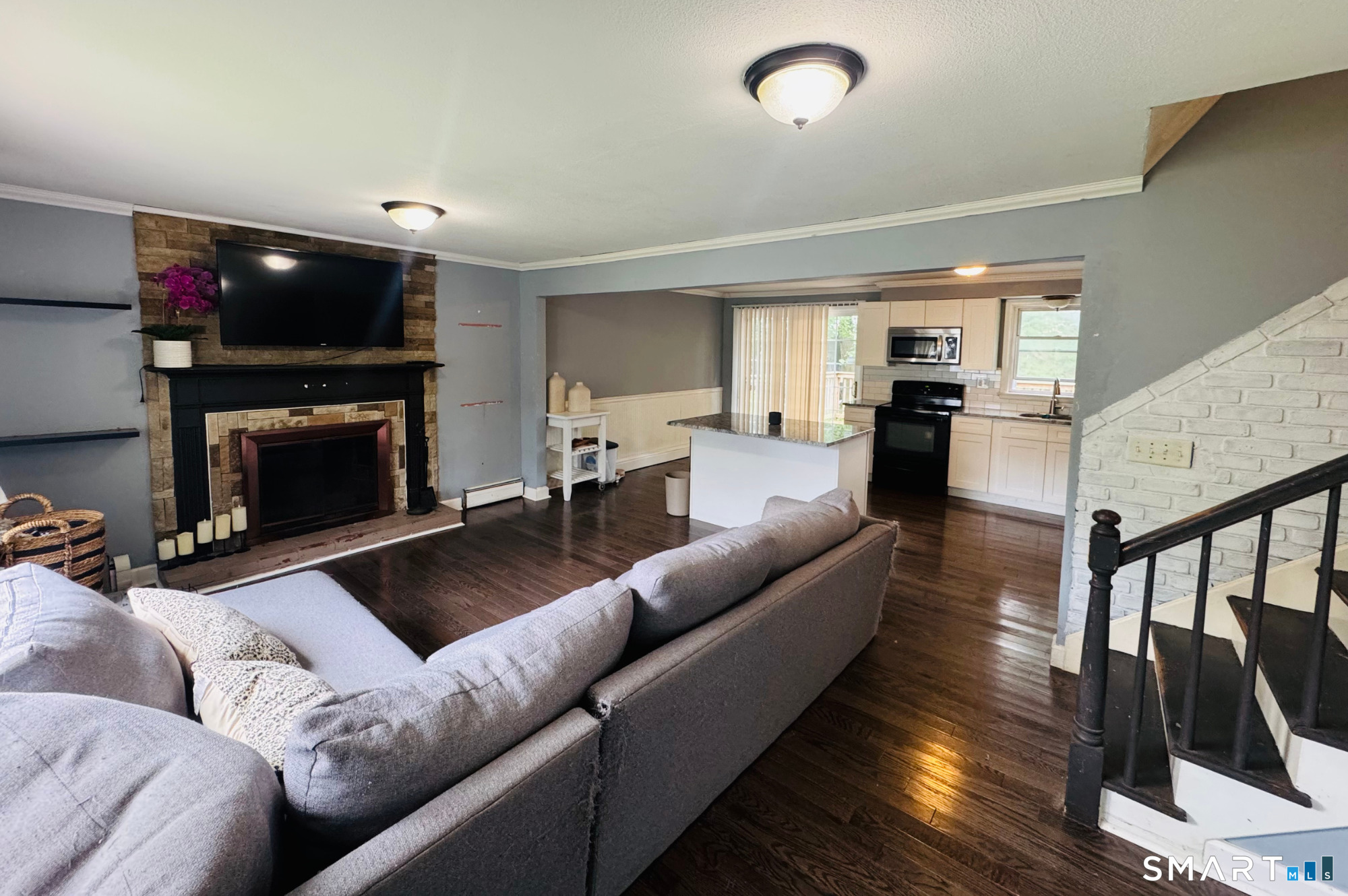 Photo 2 of Single family home for sale at 152 Bay Ave, New Britain, CT 06053 | MLS# 24205101 | Listing updated on 2026-09-17