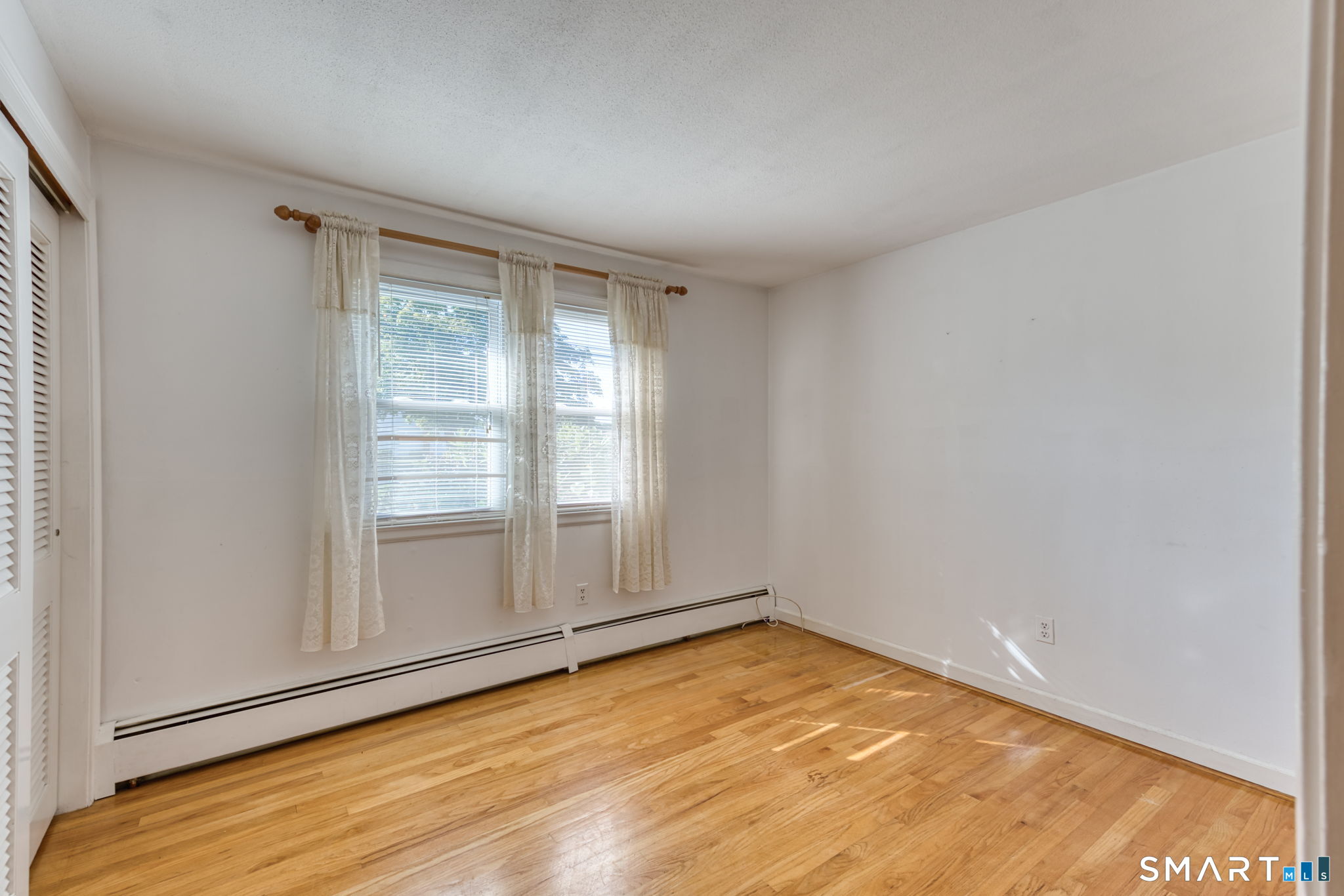 352 Orchard Street photo 25