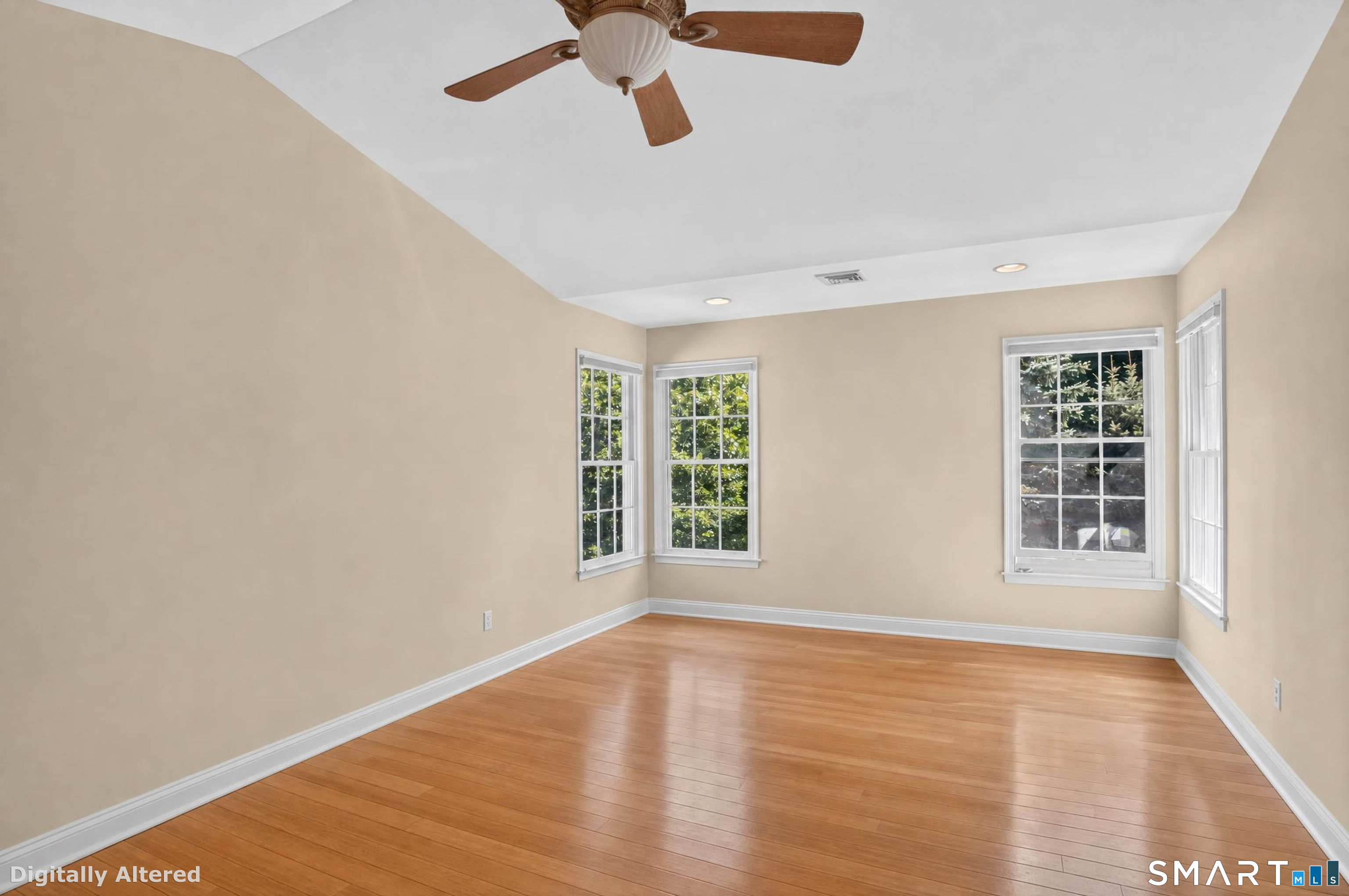 17 Regency Circle photo 24