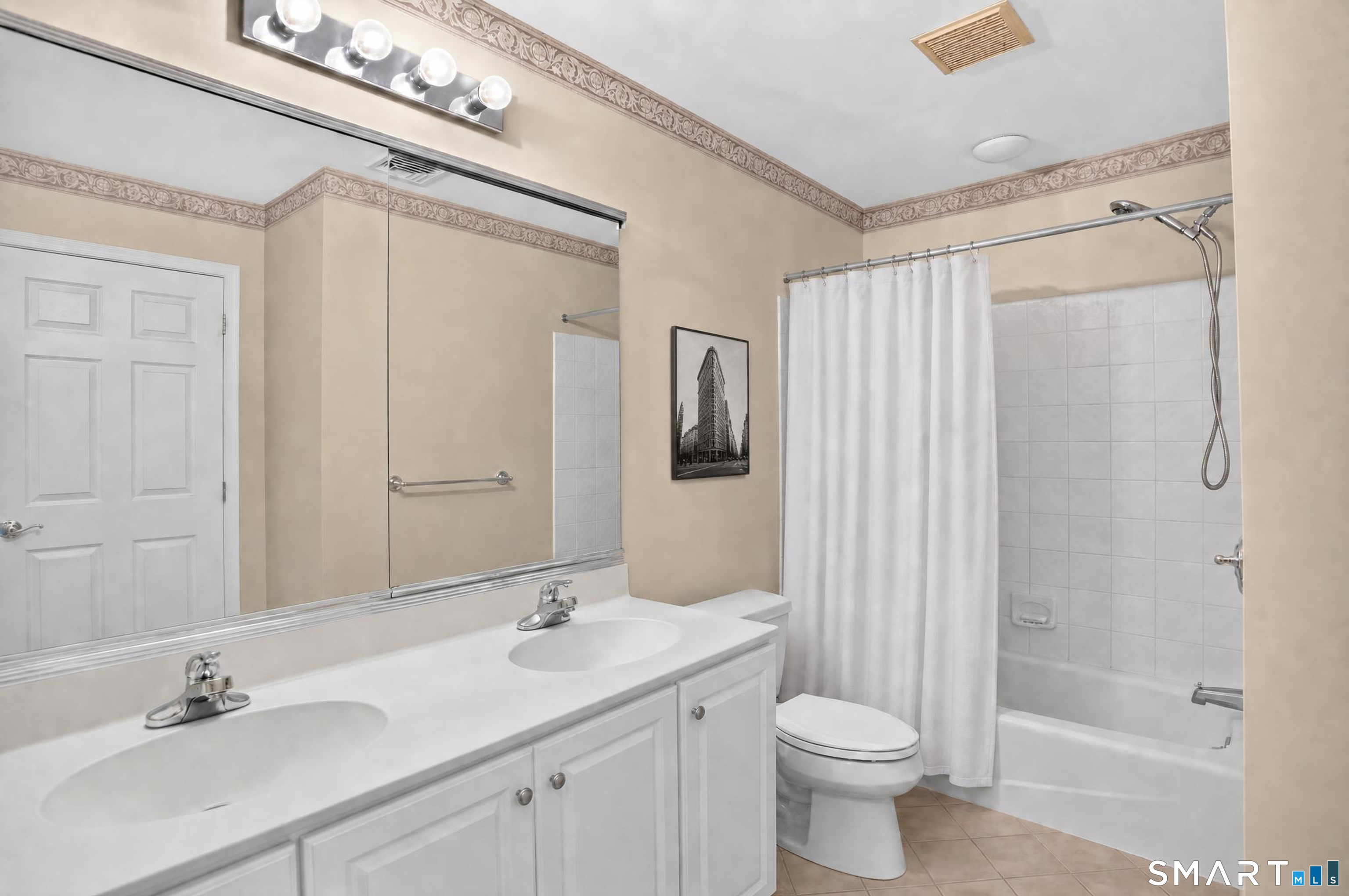 17 Regency Circle photo 28