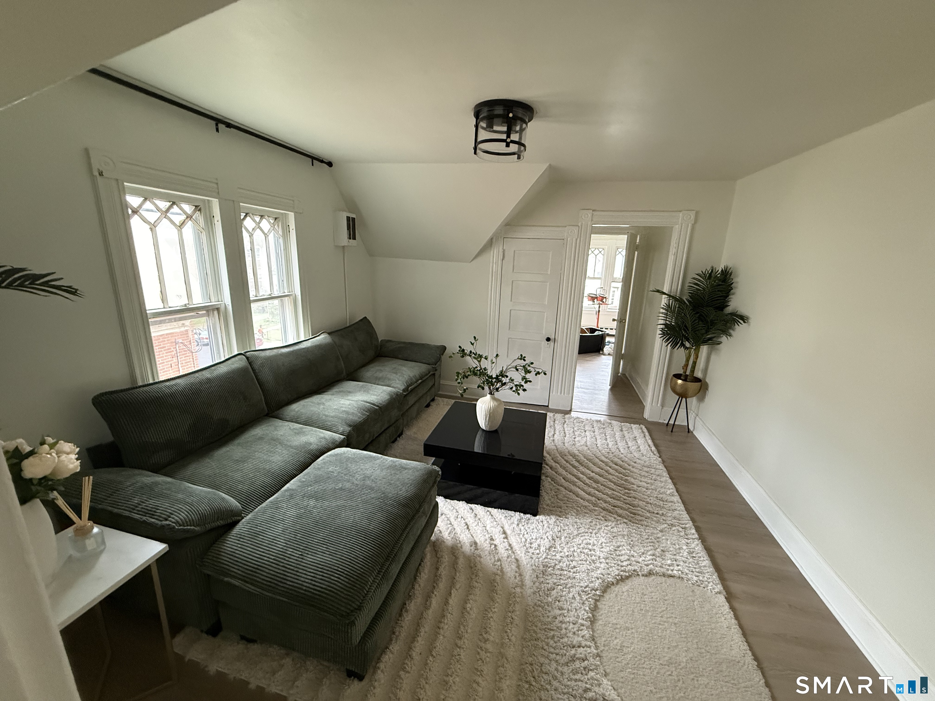 295 Sargeant Street photo 2