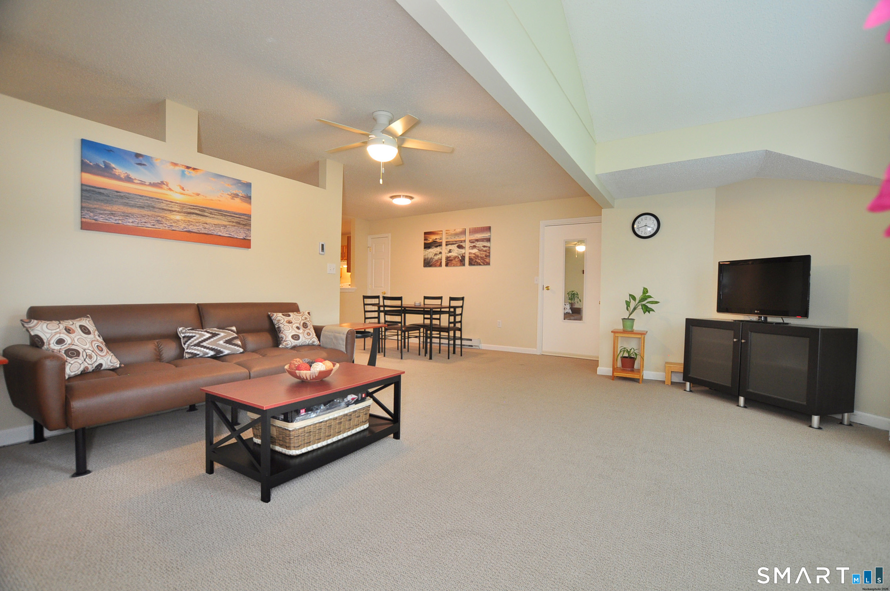 90 Wellington Drive Unit #90 photo 31