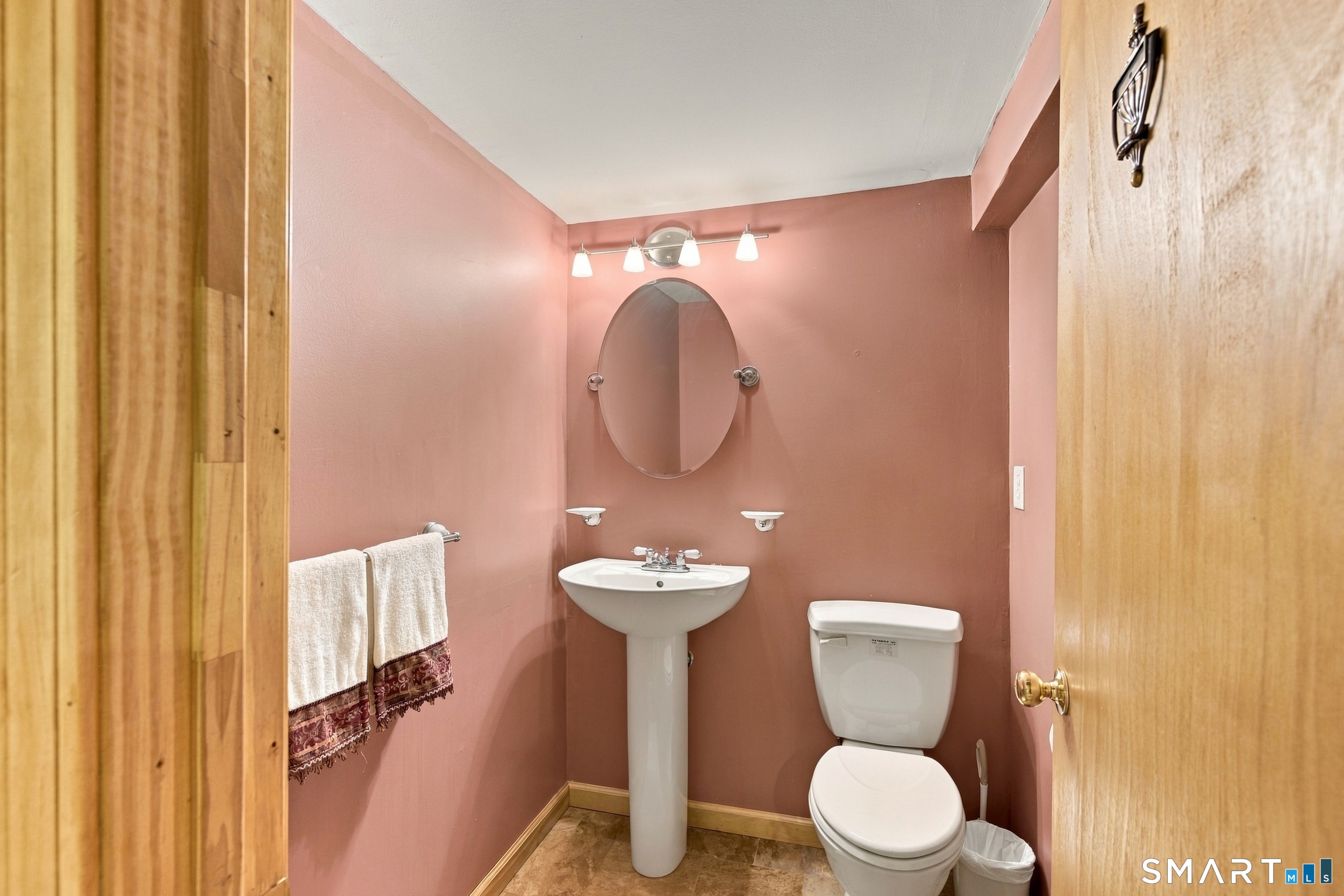 64 Davenport Road photo 11