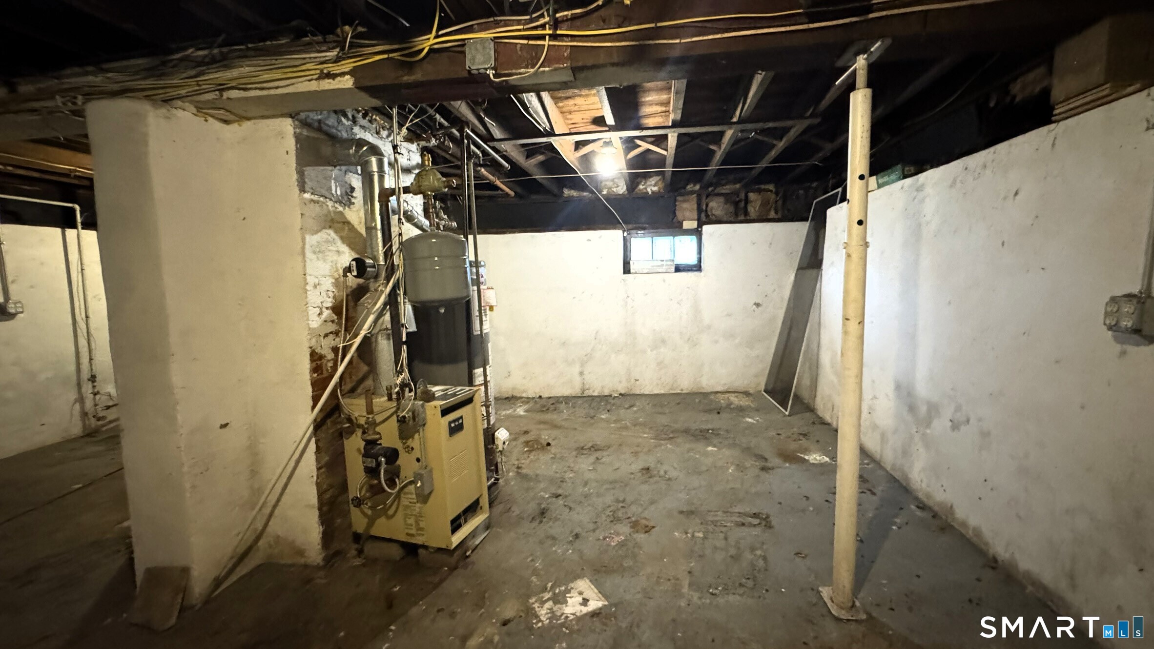129 Newington Road photo 39
