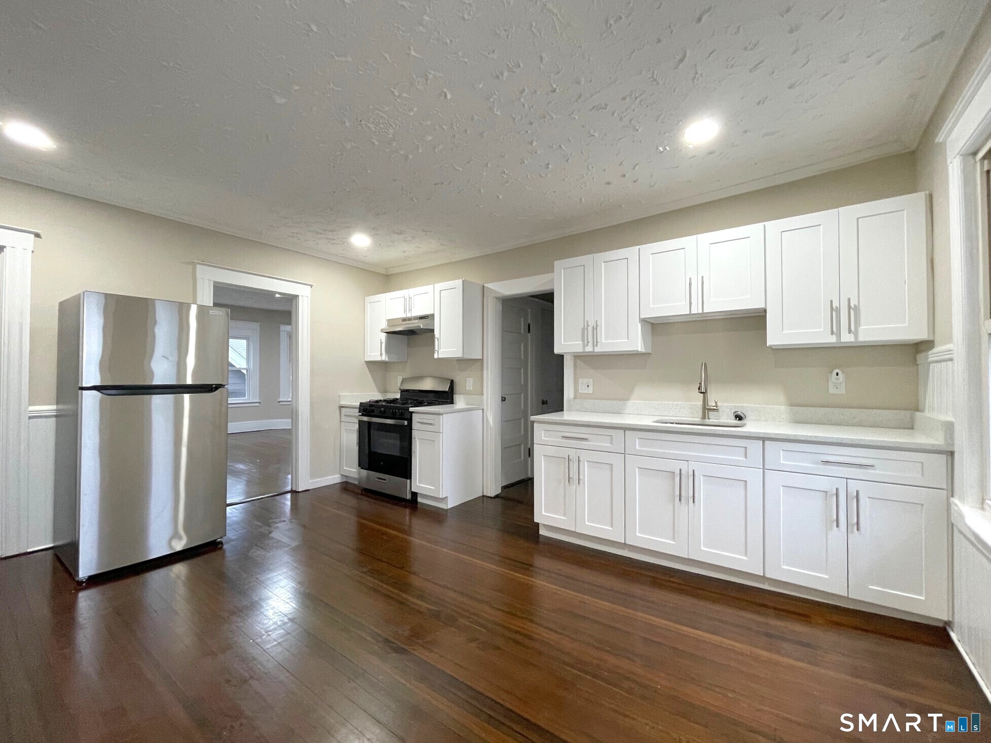 541 Church Street Unit #3 photo 2