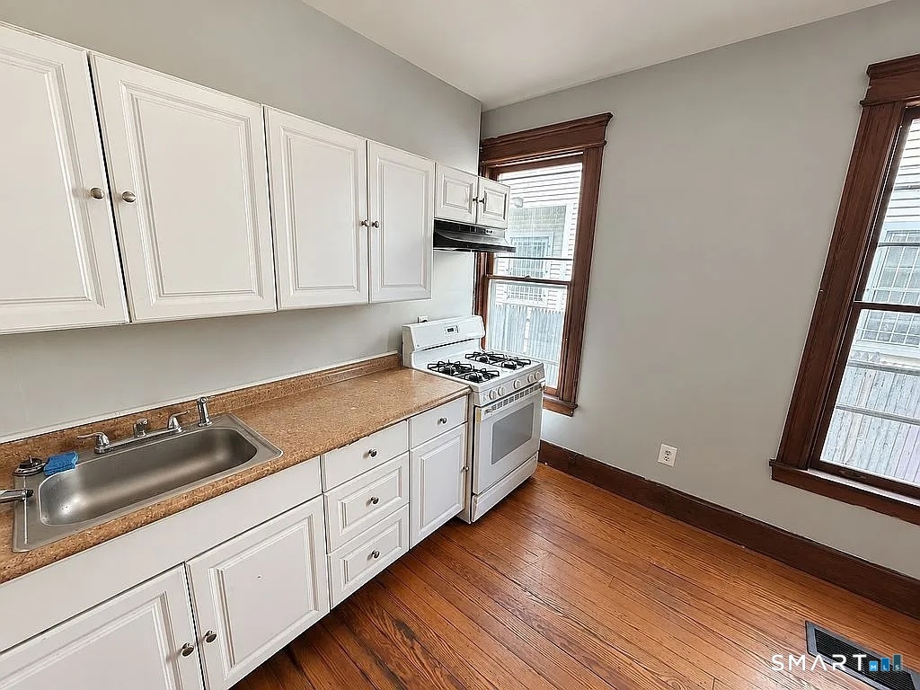 810 North Avenue photo 13