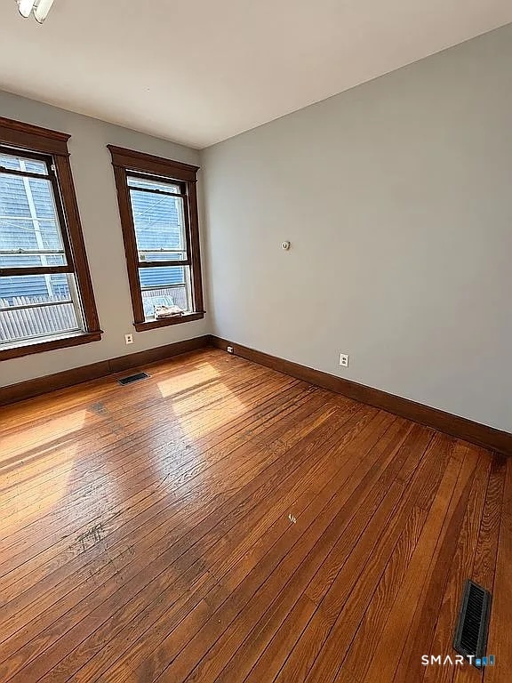 810 North Avenue photo 16