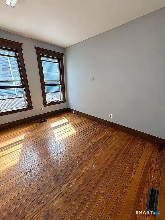 810 North Avenue photo 19