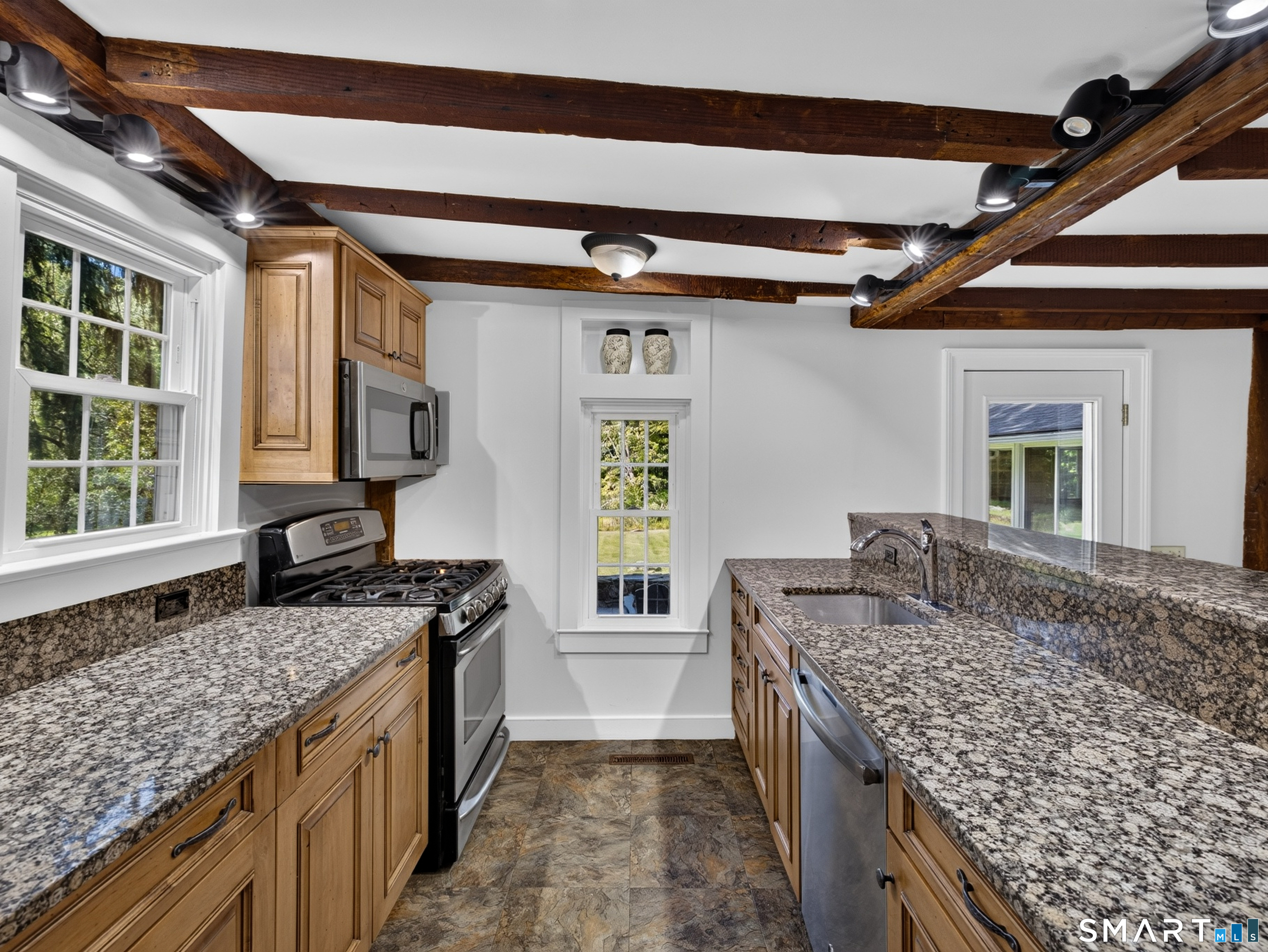 79 Chestnut Hill Road photo 14