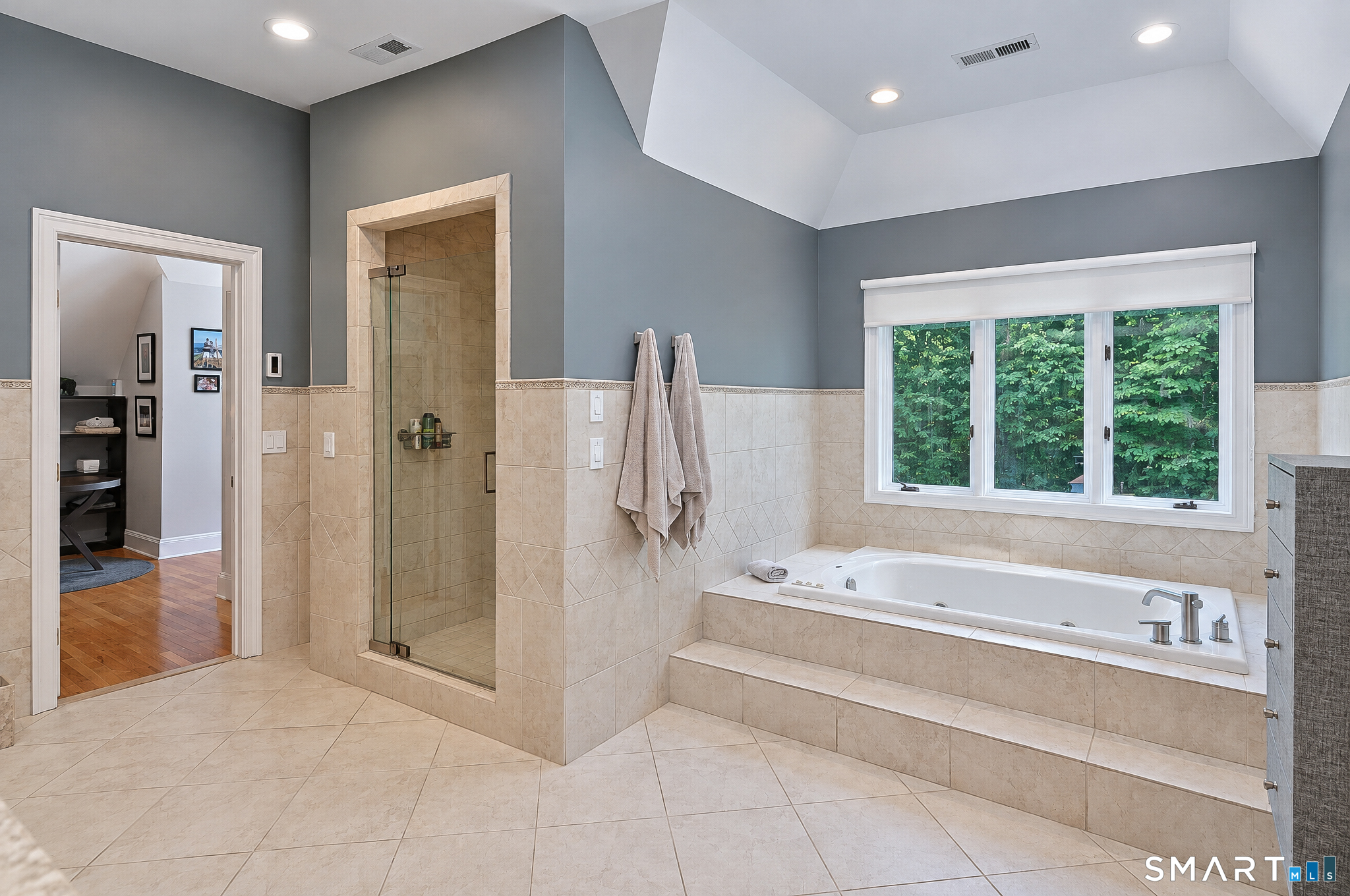 17 Equestrian Ridge photo 30