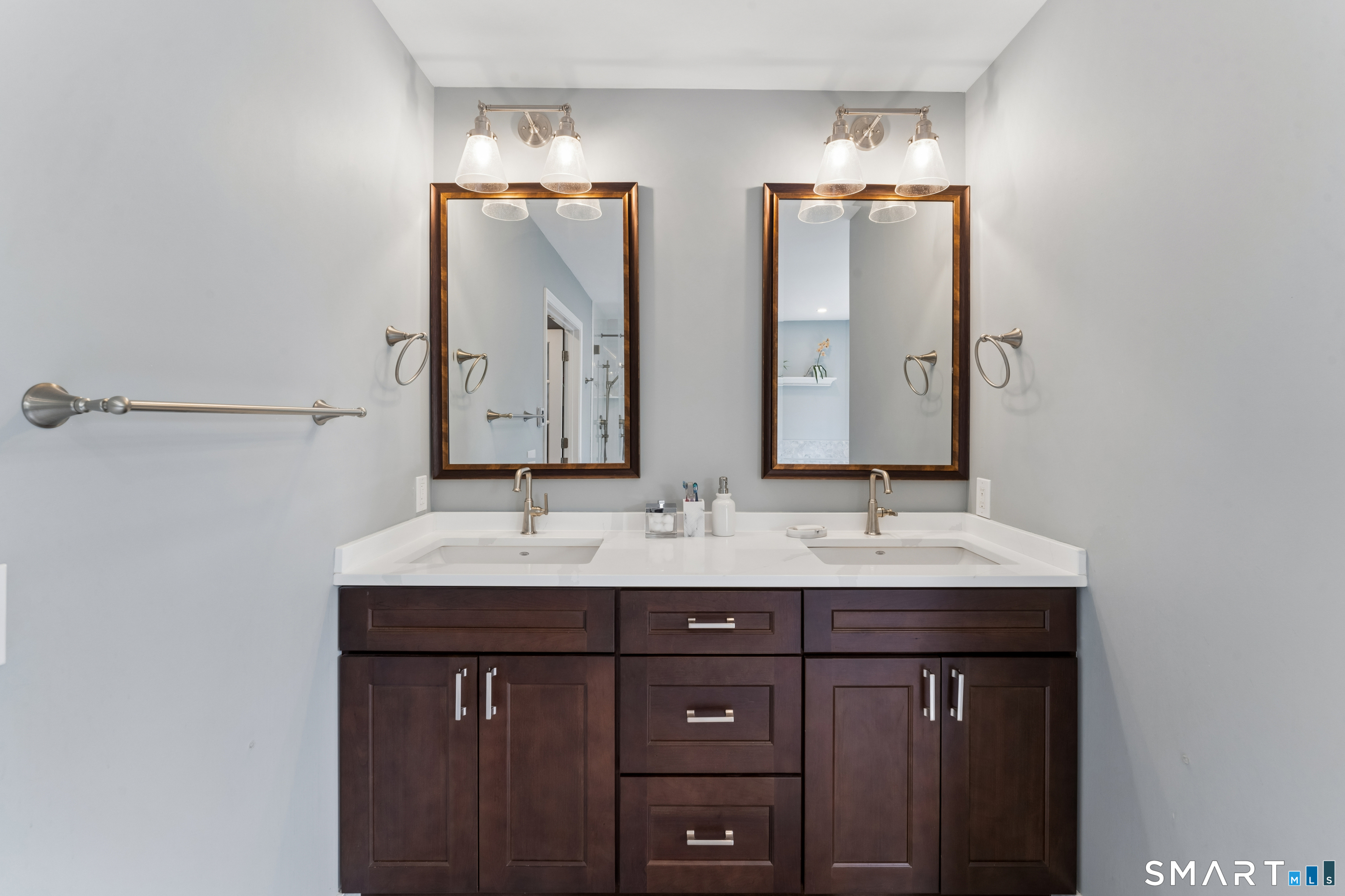 128 West King Street photo 22