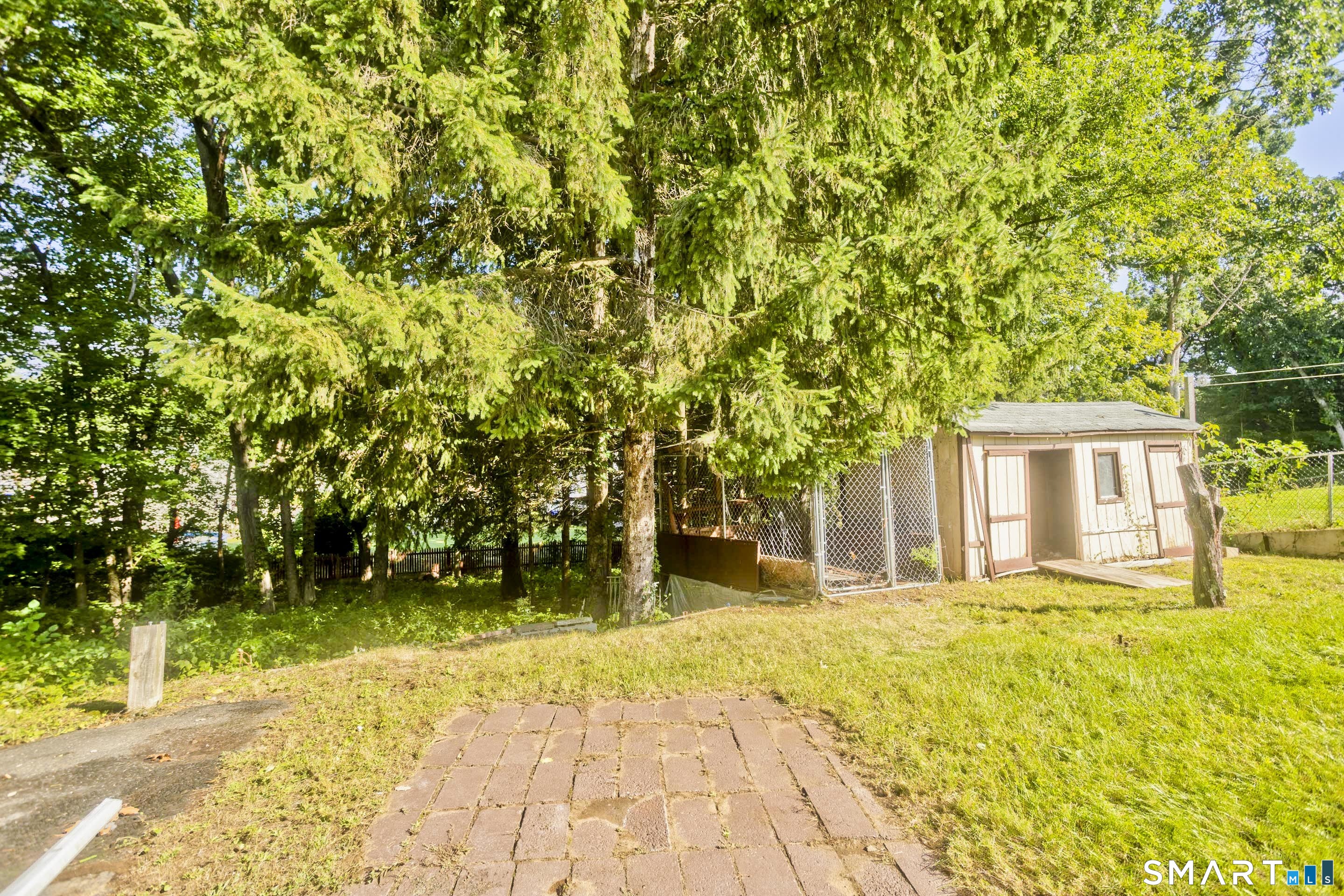 20 Laurie Drive photo 38