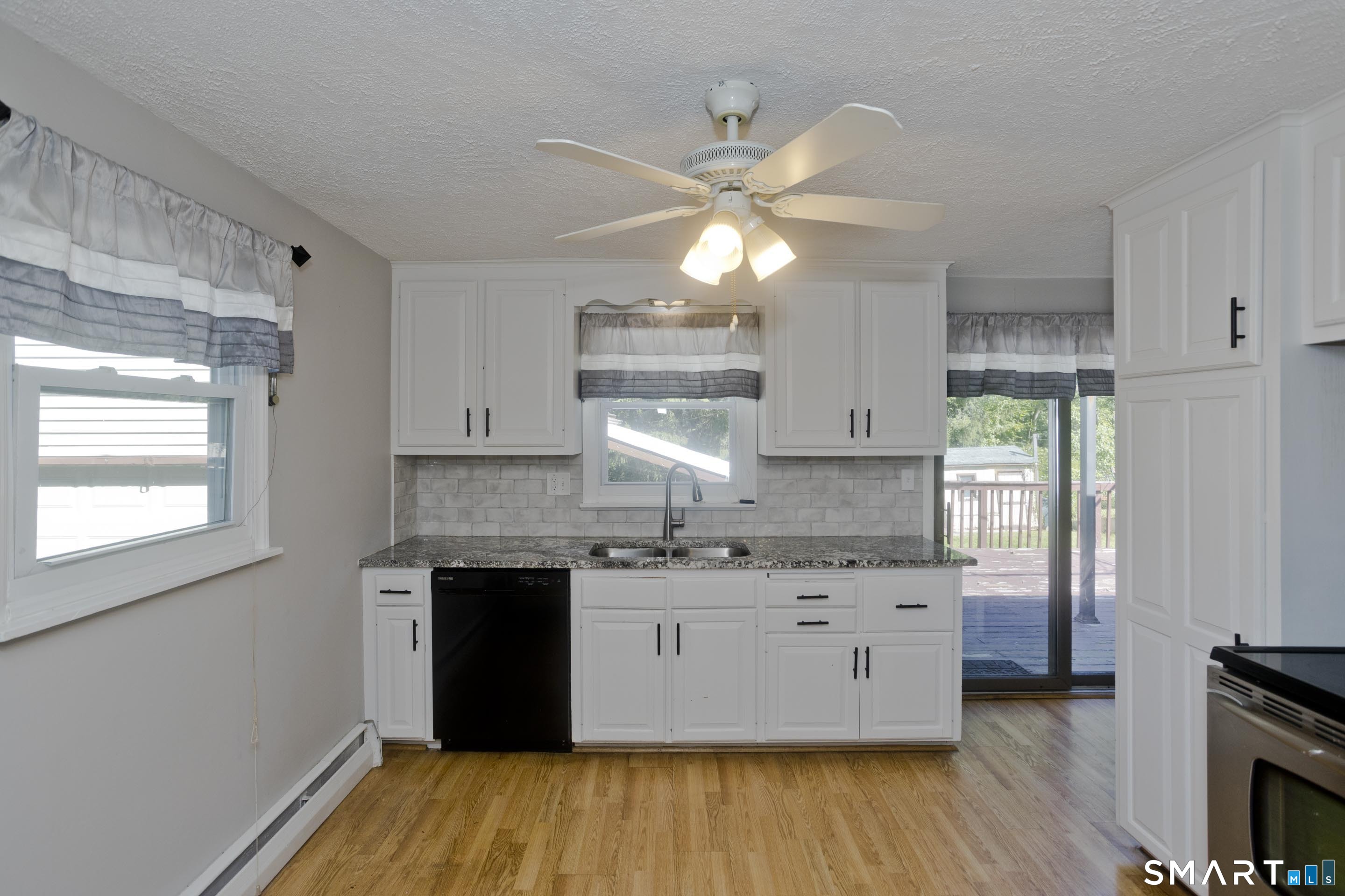 20 Laurie Drive photo 13