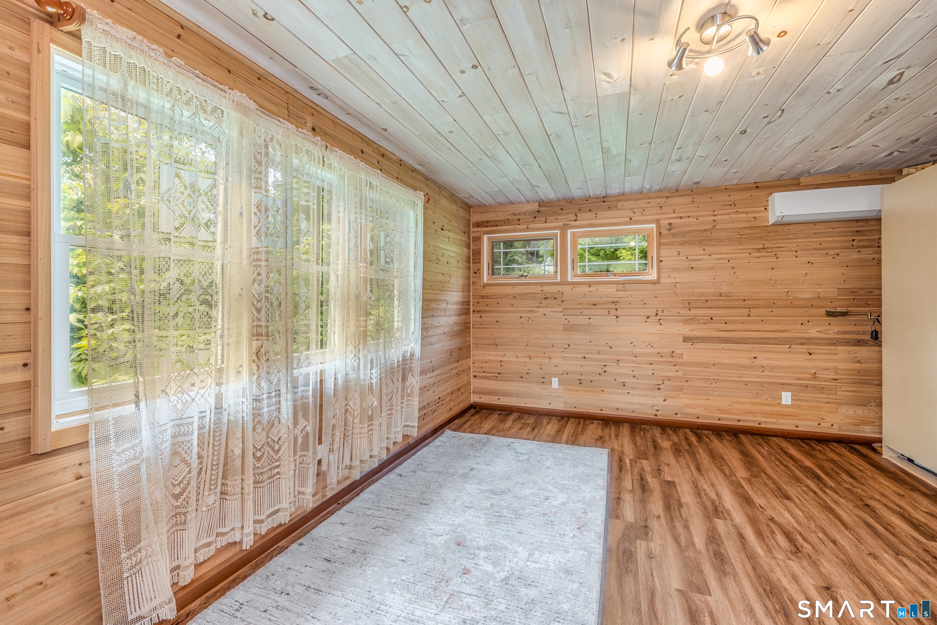 981 Storrs Road photo 16