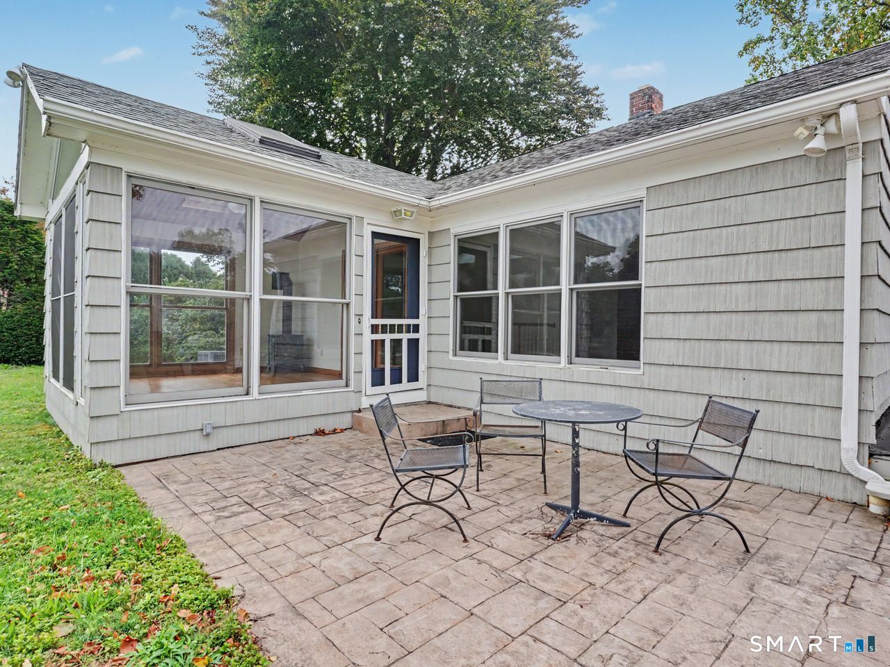 100 Lakeshore Terrace photo 6