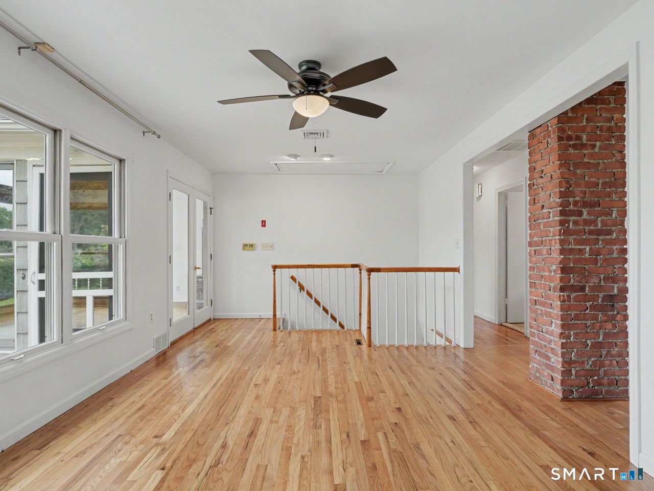 100 Lakeshore Terrace photo 17