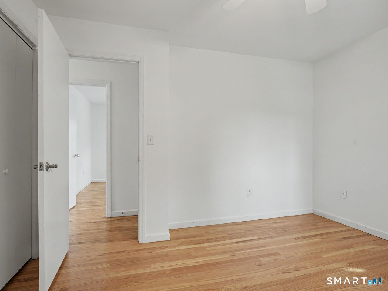 100 Lakeshore Terrace photo 32
