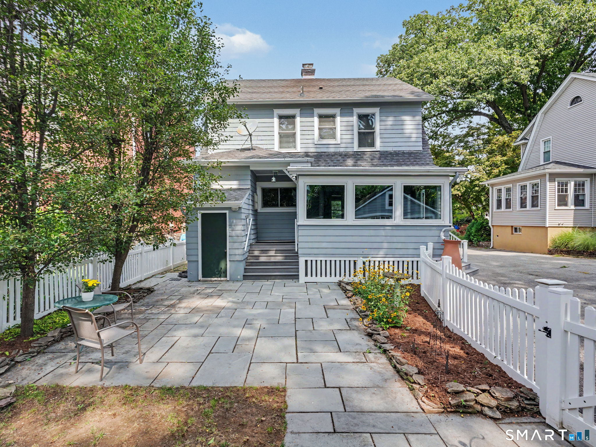 25 Hillandale Avenue photo 37