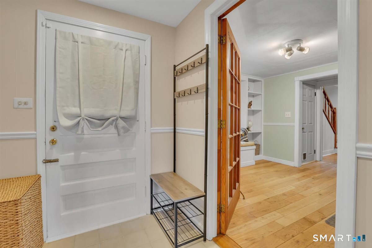 81 Lydale Place photo 23