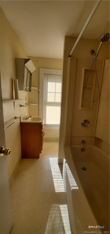 90 Thames Street Unit #3 photo 7