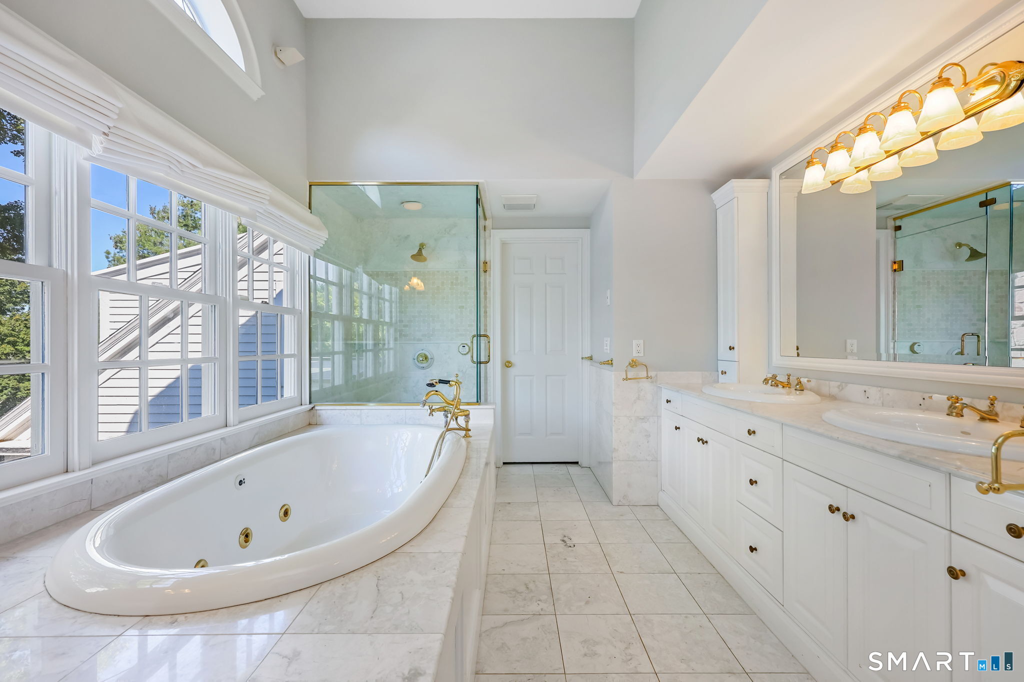 2493 Redding Road photo 19