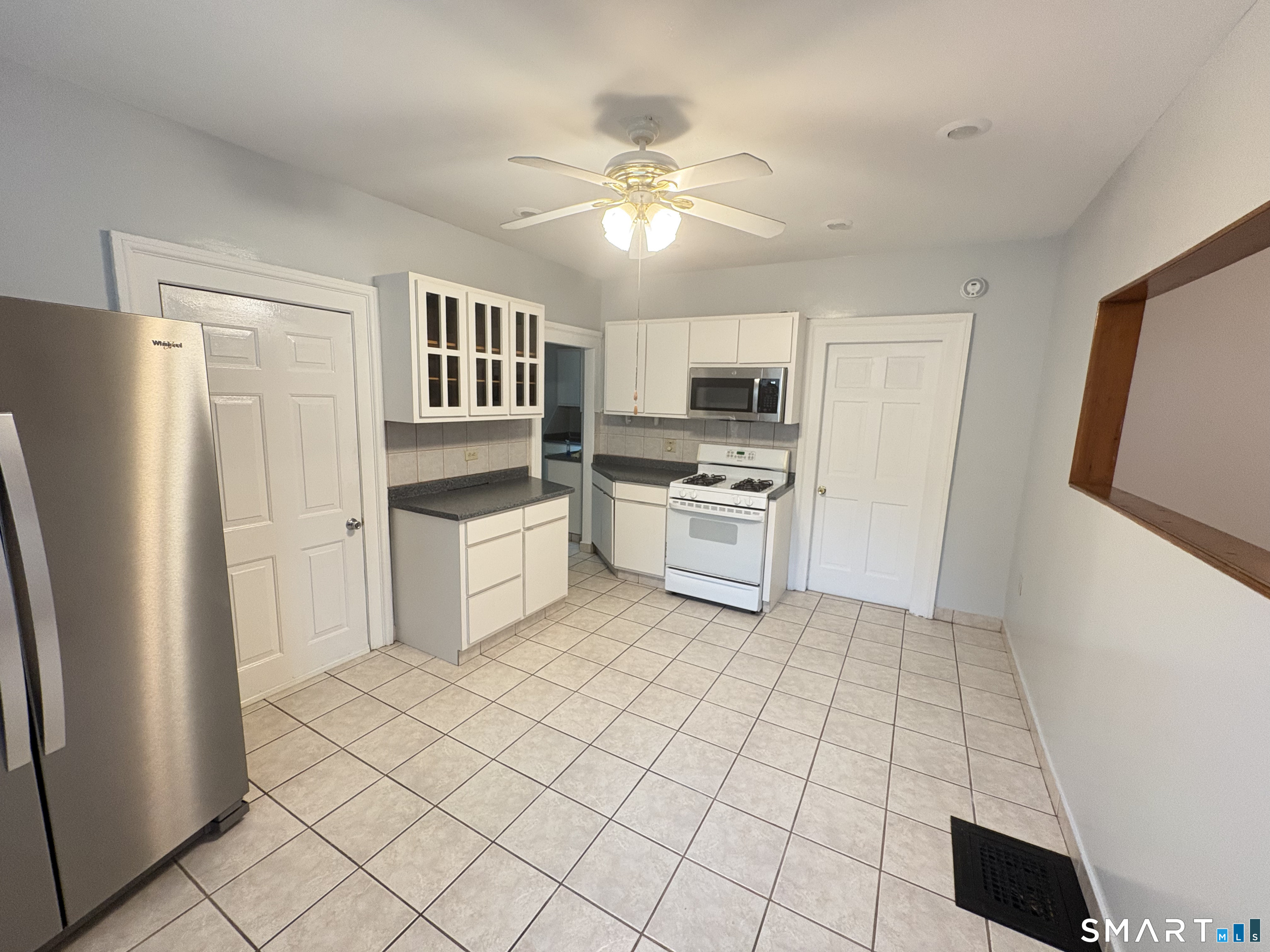 112 Wilcox Avenue Unit #1 photo 4