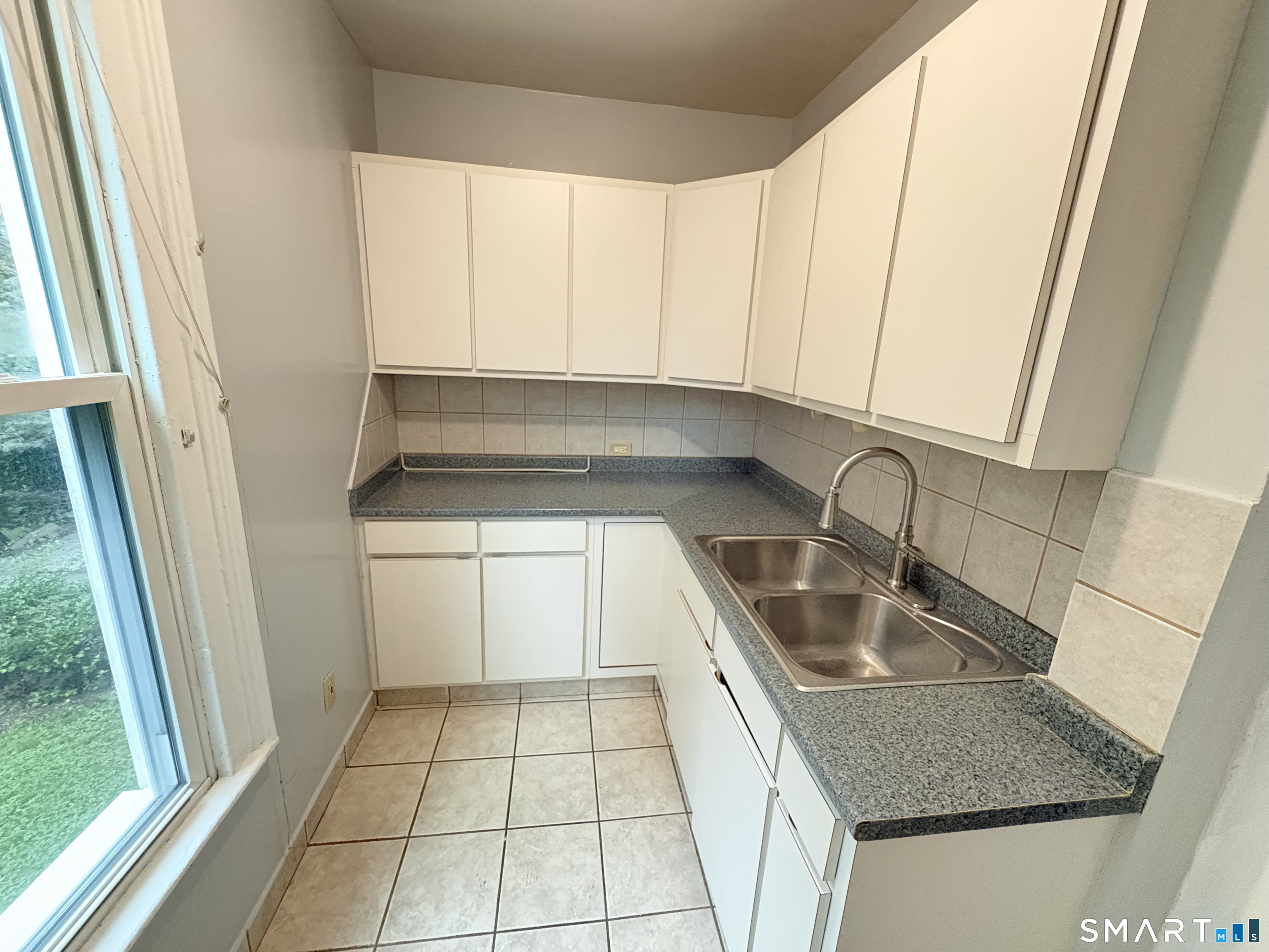 112 Wilcox Avenue Unit #1 photo 7