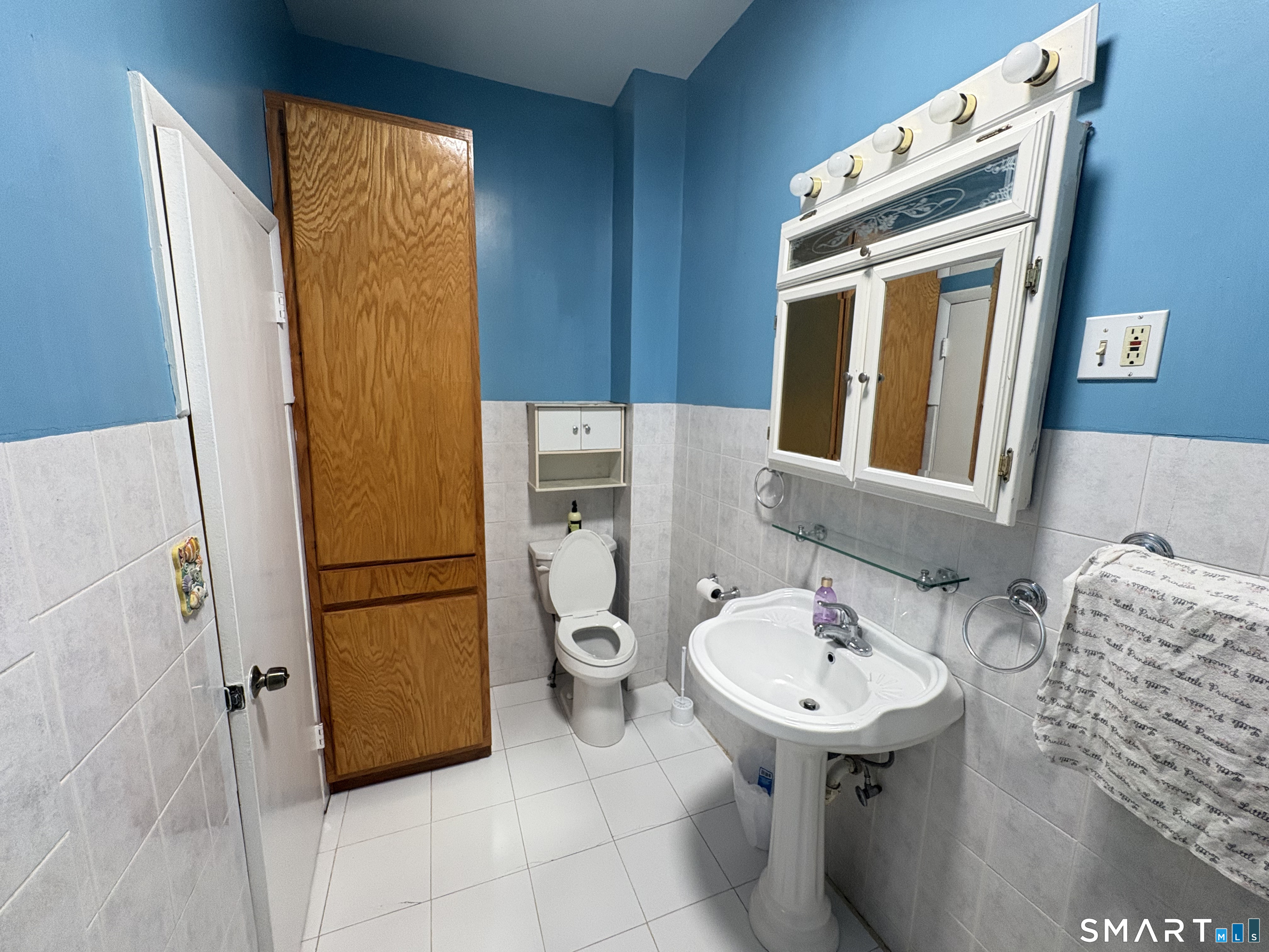 112 Wilcox Avenue Unit #1 photo 15
